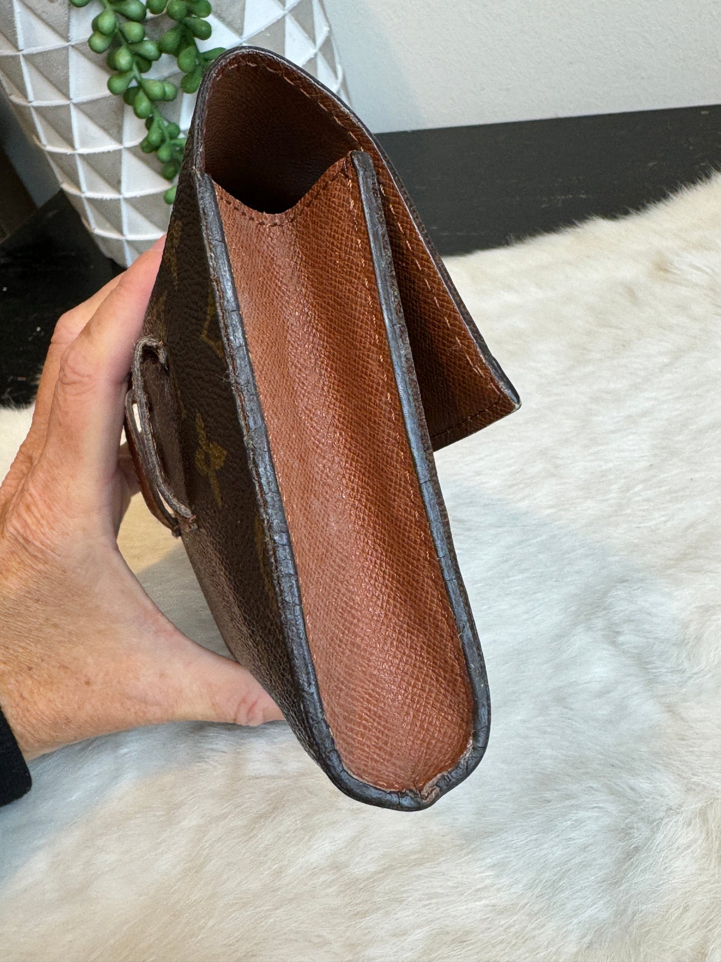 Louis Vuitton Arche Belt Bag Monogram