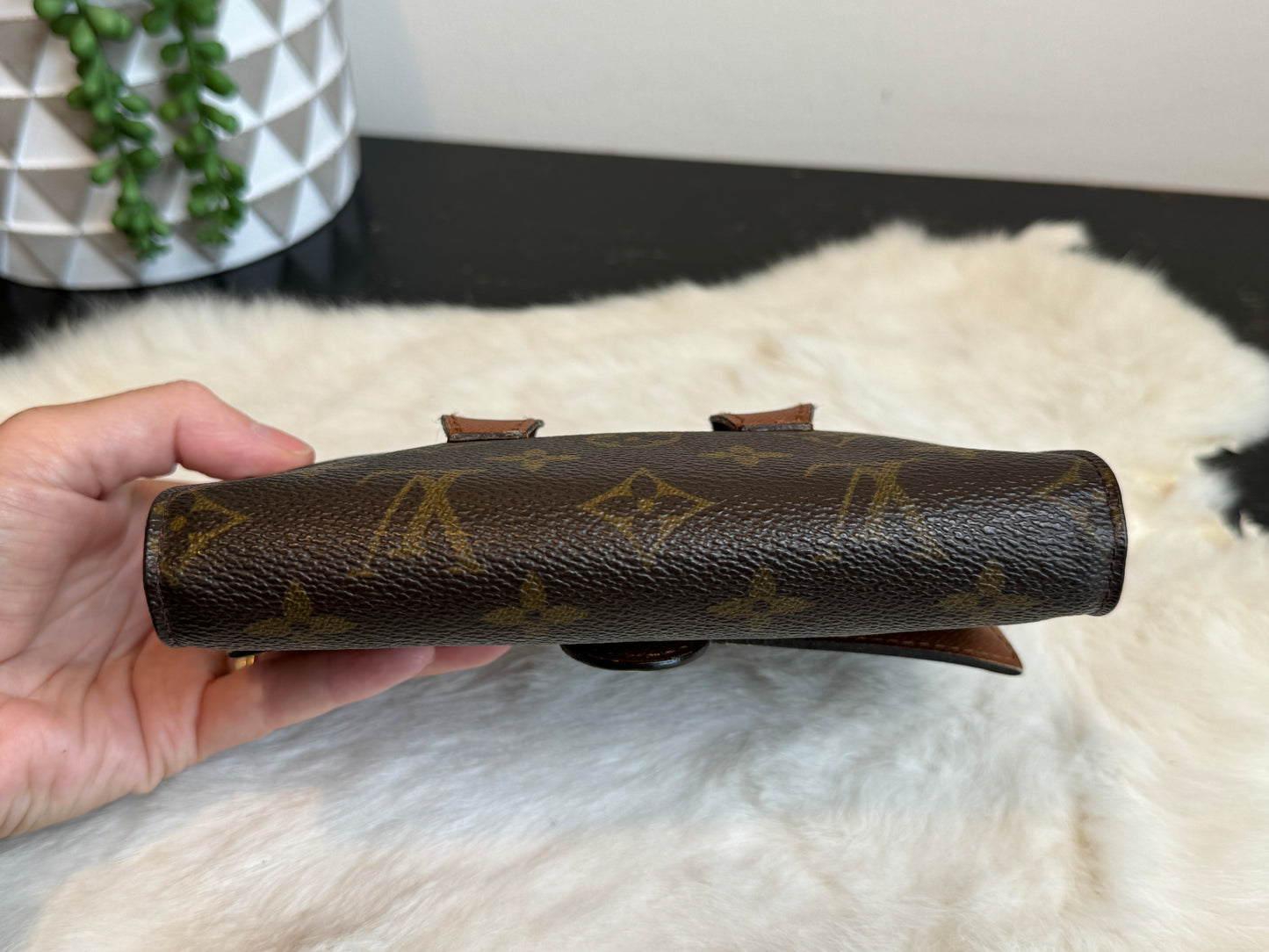 Louis Vuitton Arche Belt Bag Monogram
