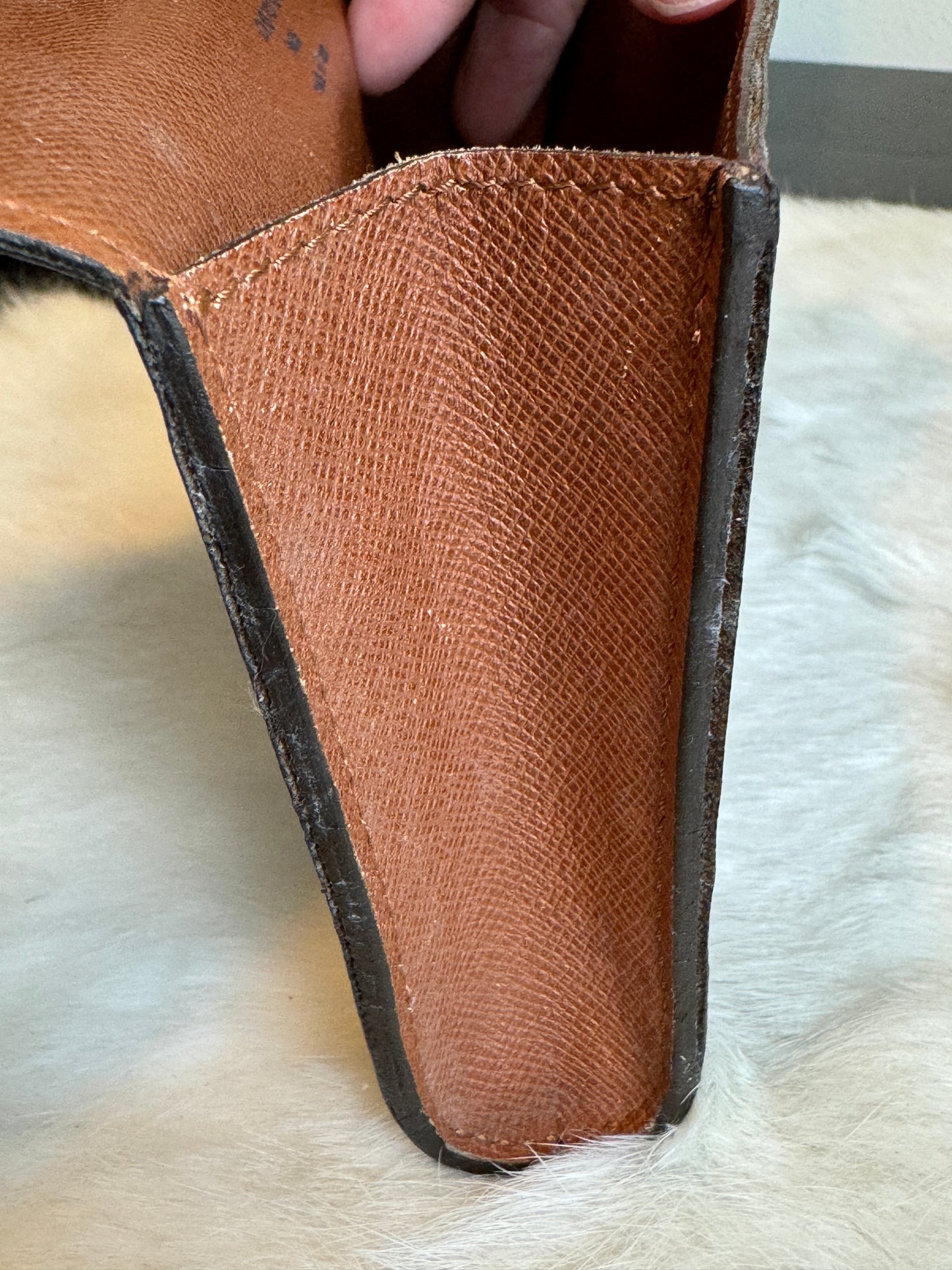 Louis Vuitton Arche Belt Bag Monogram