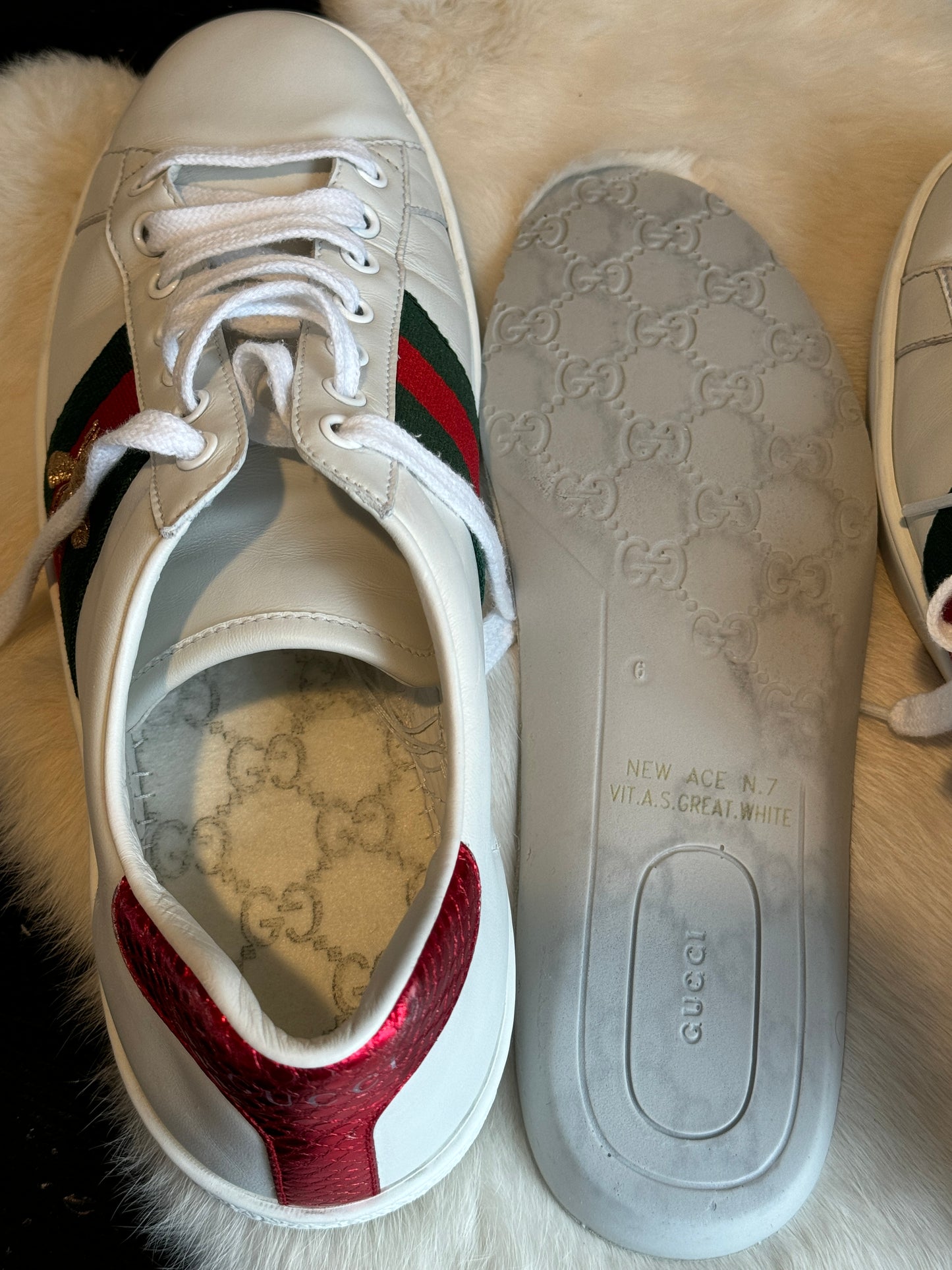 GUCCI Ace Bees Sneakers Mens 7EU (40EU)