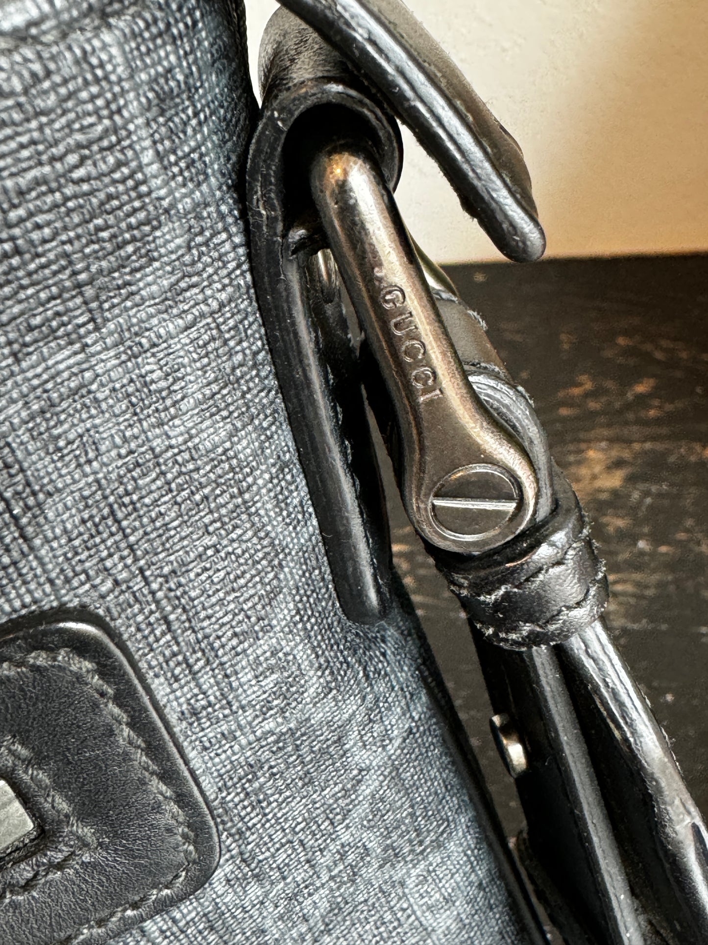 GUCCI Supreme Black Messenger Small Bag