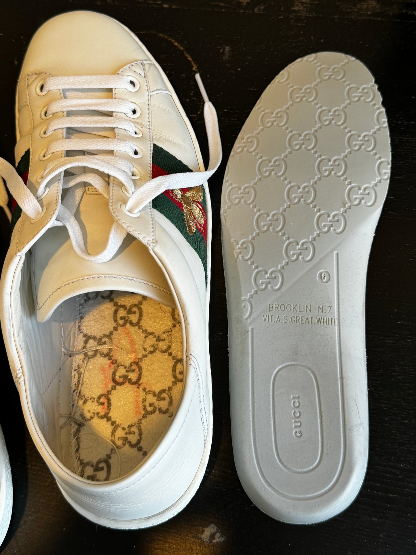 GUCCI Ace Bees Soft Heel Sneakers 7.5EU (40.5EU)