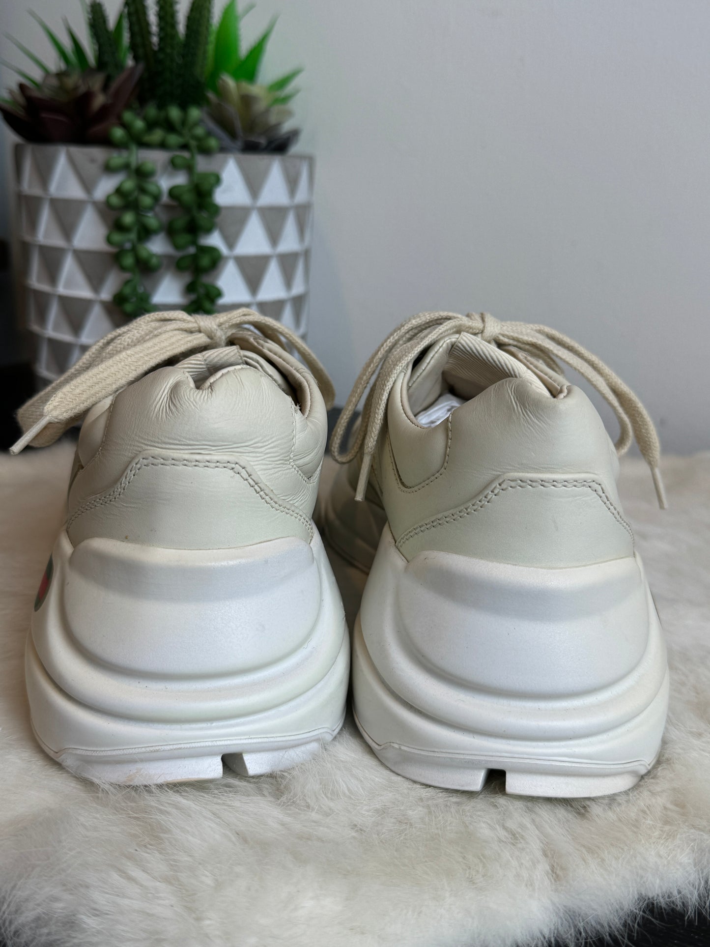 Gucci Rhyton Logo Ivory Sneakers 35EU