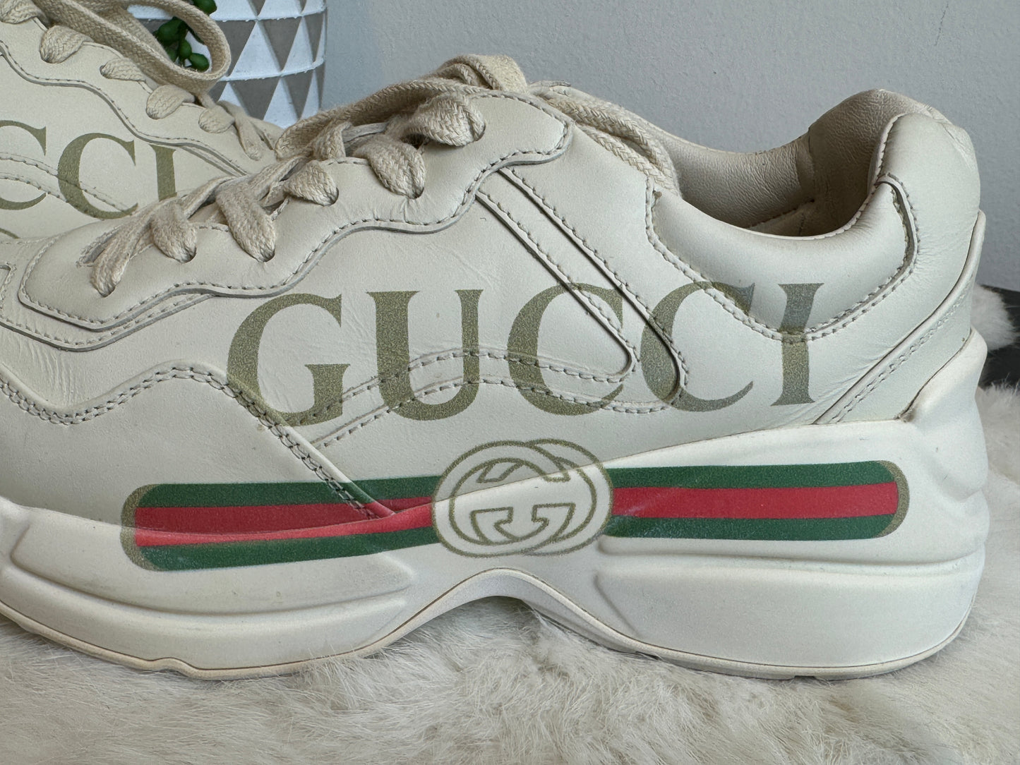 Gucci Rhyton Logo Ivory Sneakers 35EU