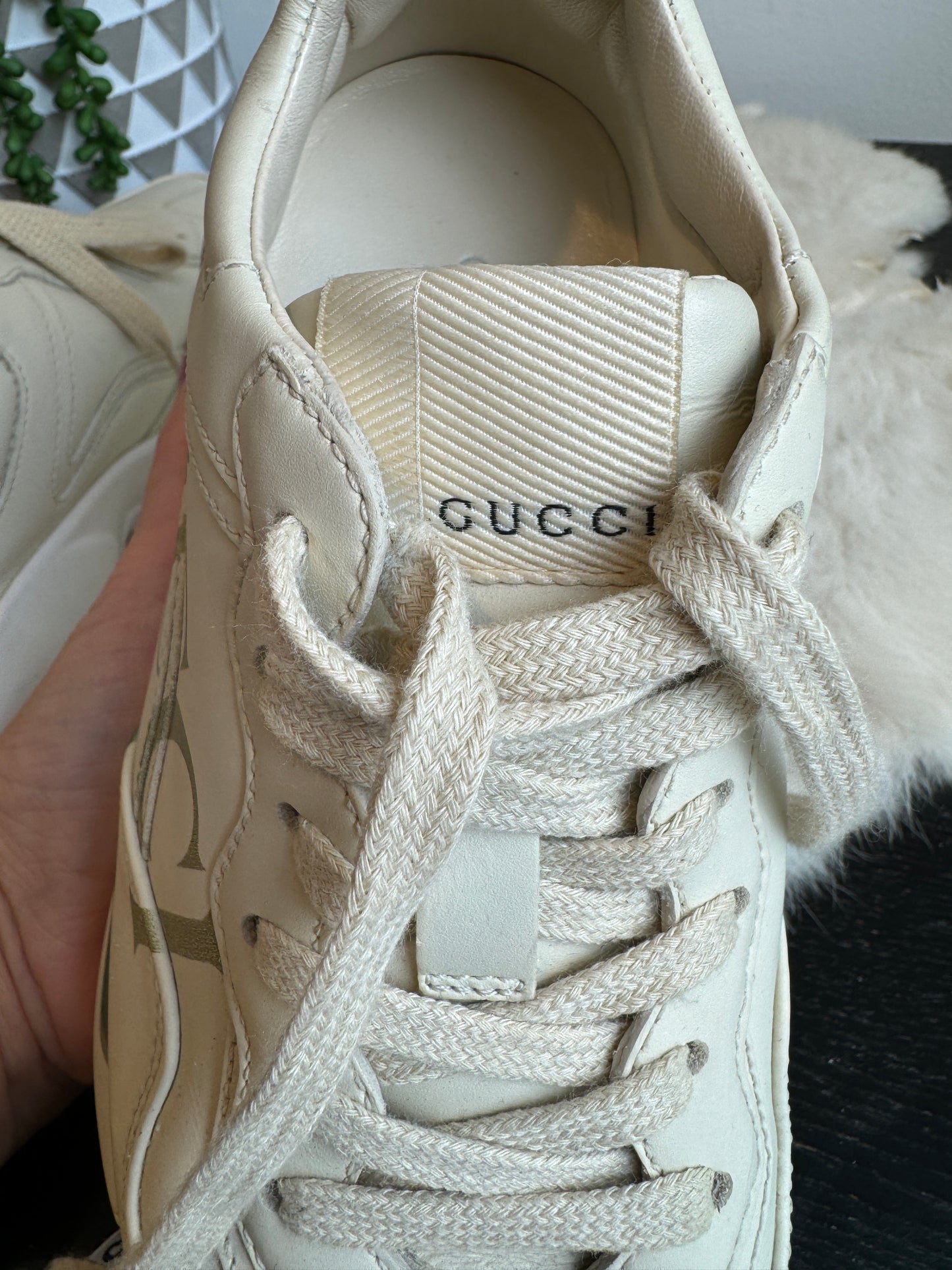 Gucci Rhyton Logo Ivory Sneakers 35EU