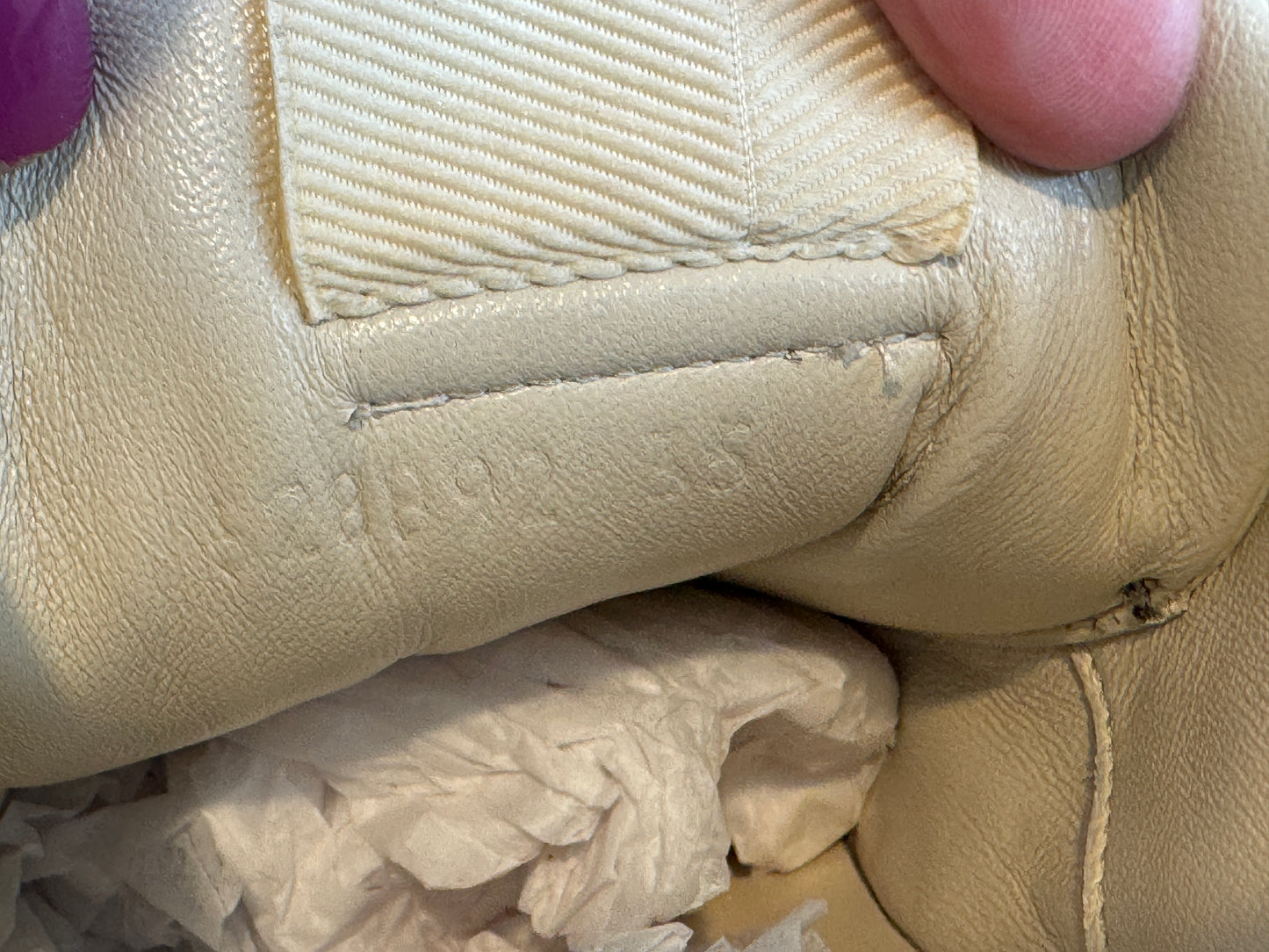 Gucci Rhyton Logo Ivory Sneakers 35EU