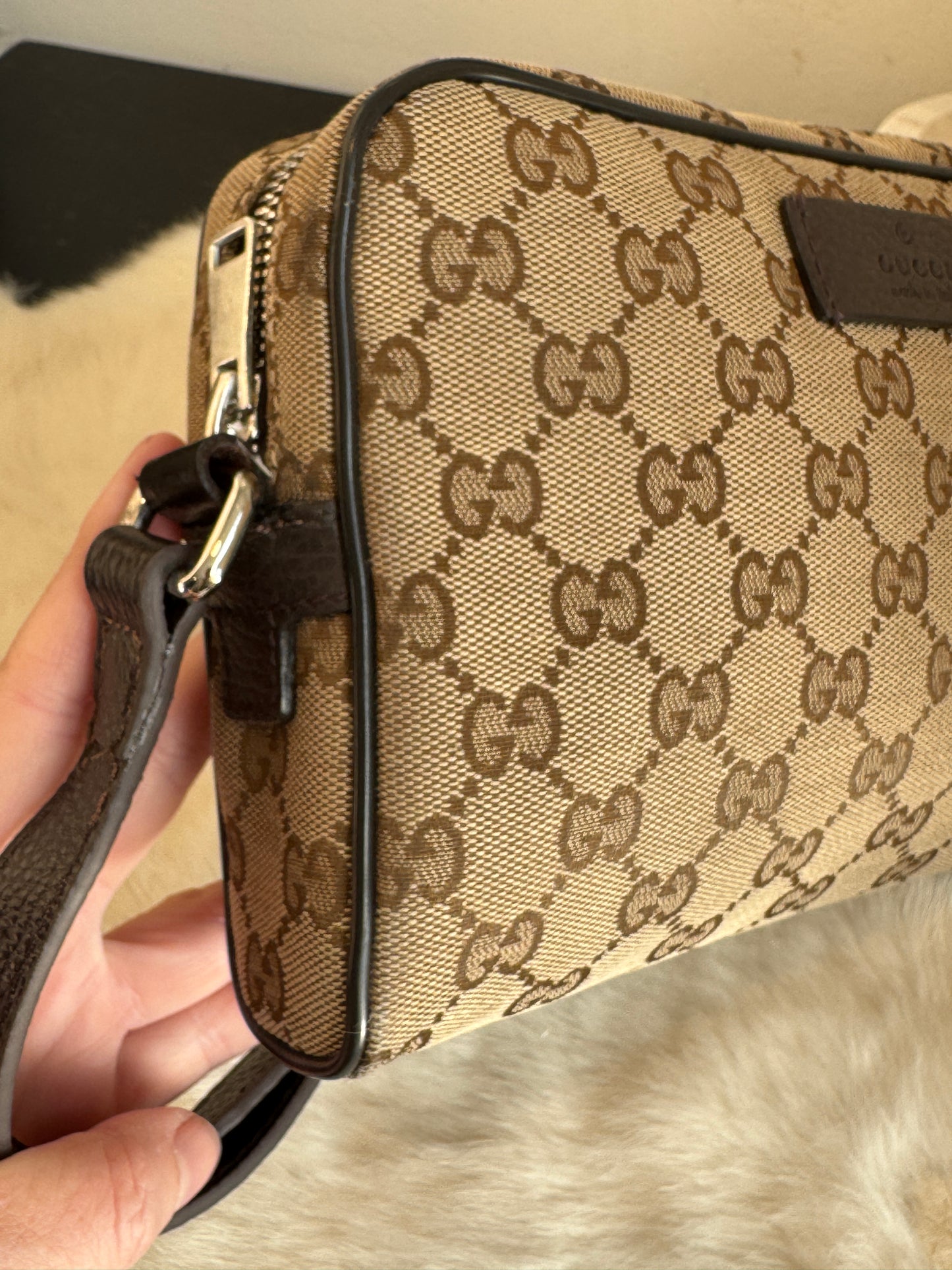 GUCCI GG Canvas Beige Monogram Small Crossbody