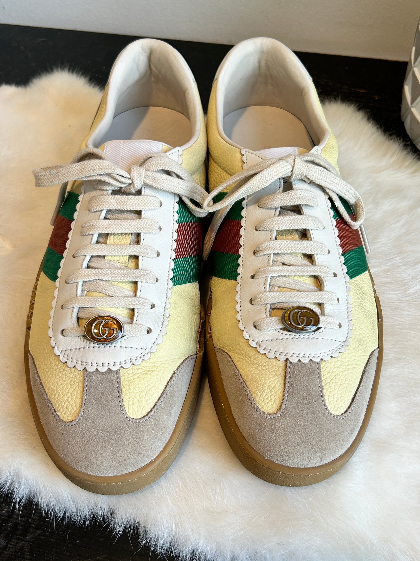 Gucci Cream/Gray Suede Sneakers 8.5EU (41.5EU)
