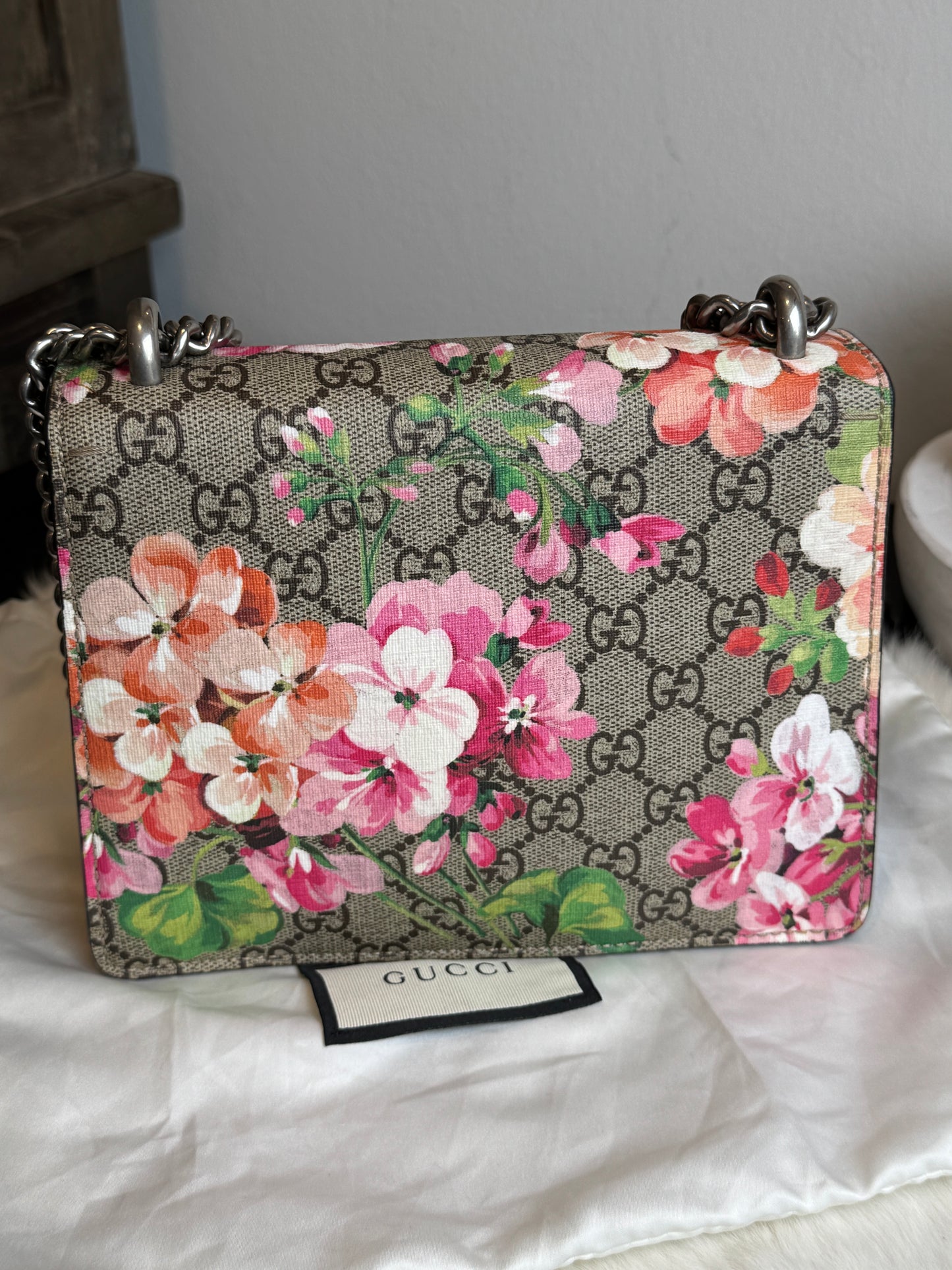 GUCCI GG Supreme Mini Blooms Dionysus
