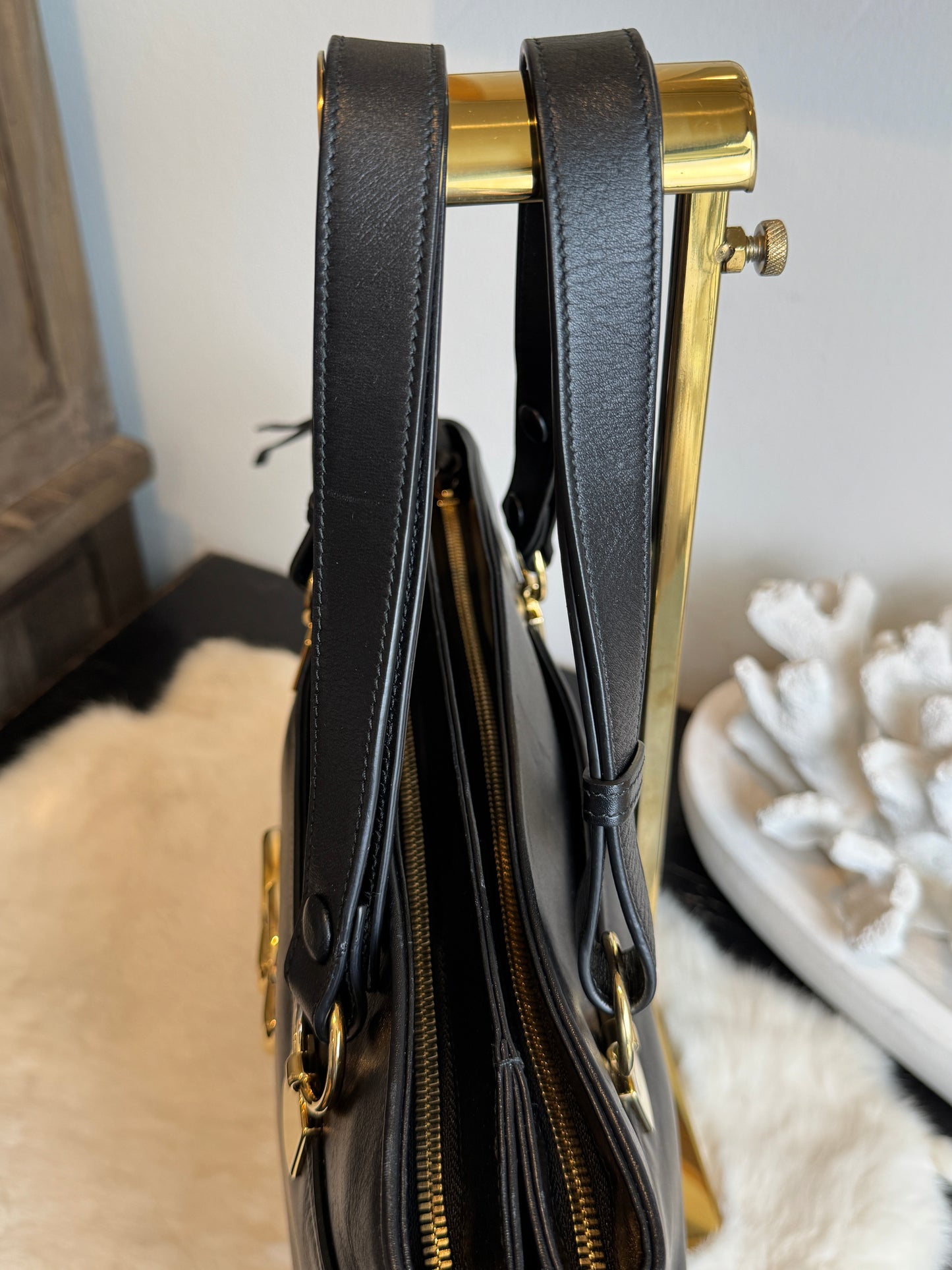 GUCCI Large Arli Leather Shoulder Bag Black