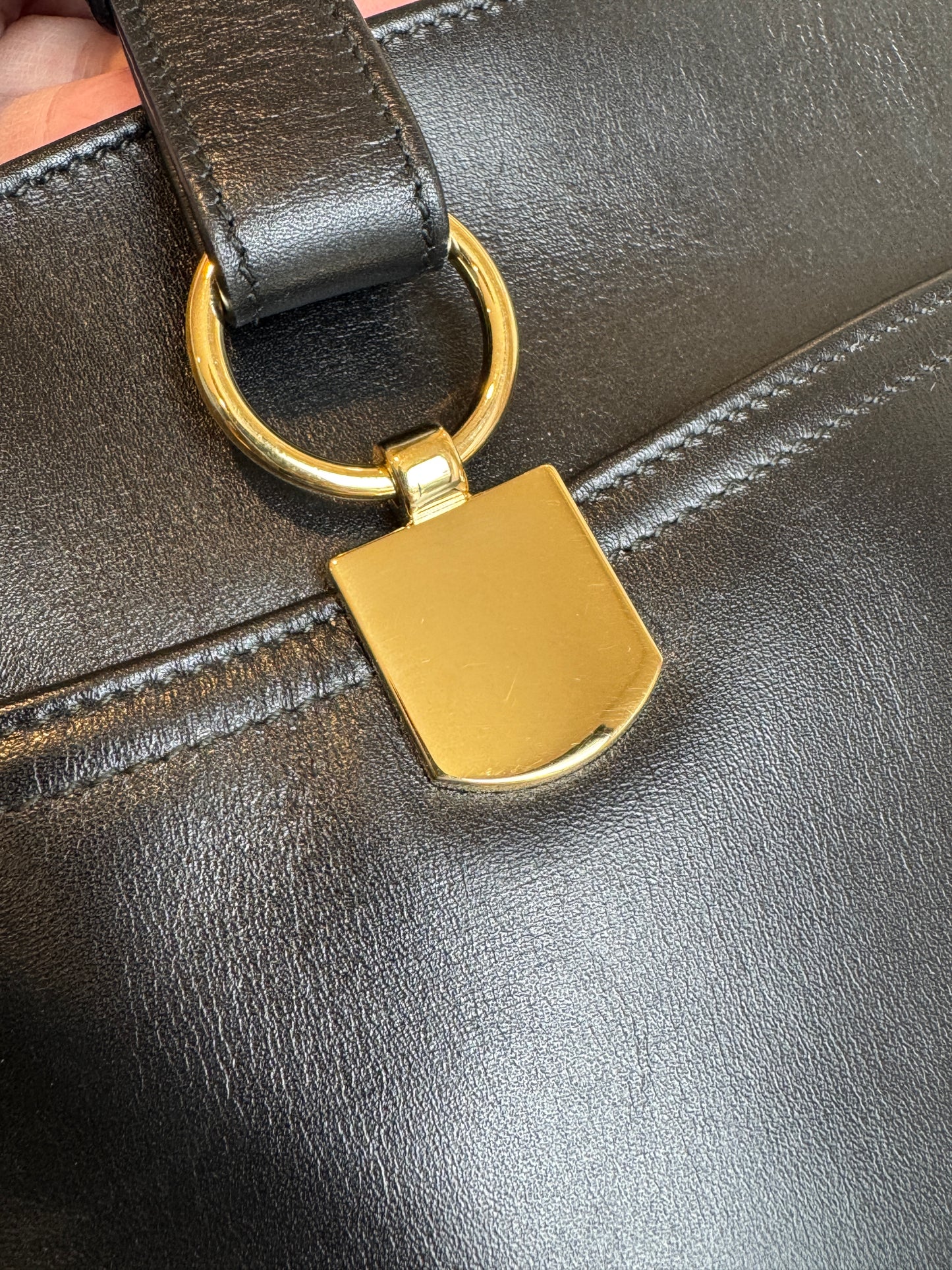 GUCCI Large Arli Leather Shoulder Bag Black