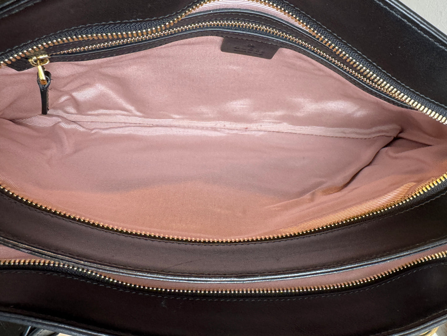 GUCCI Large Arli Leather Shoulder Bag Black