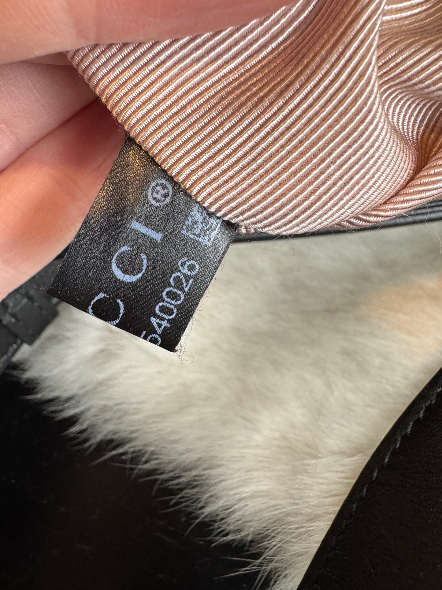 GUCCI Large Arli Leather Shoulder Bag Black