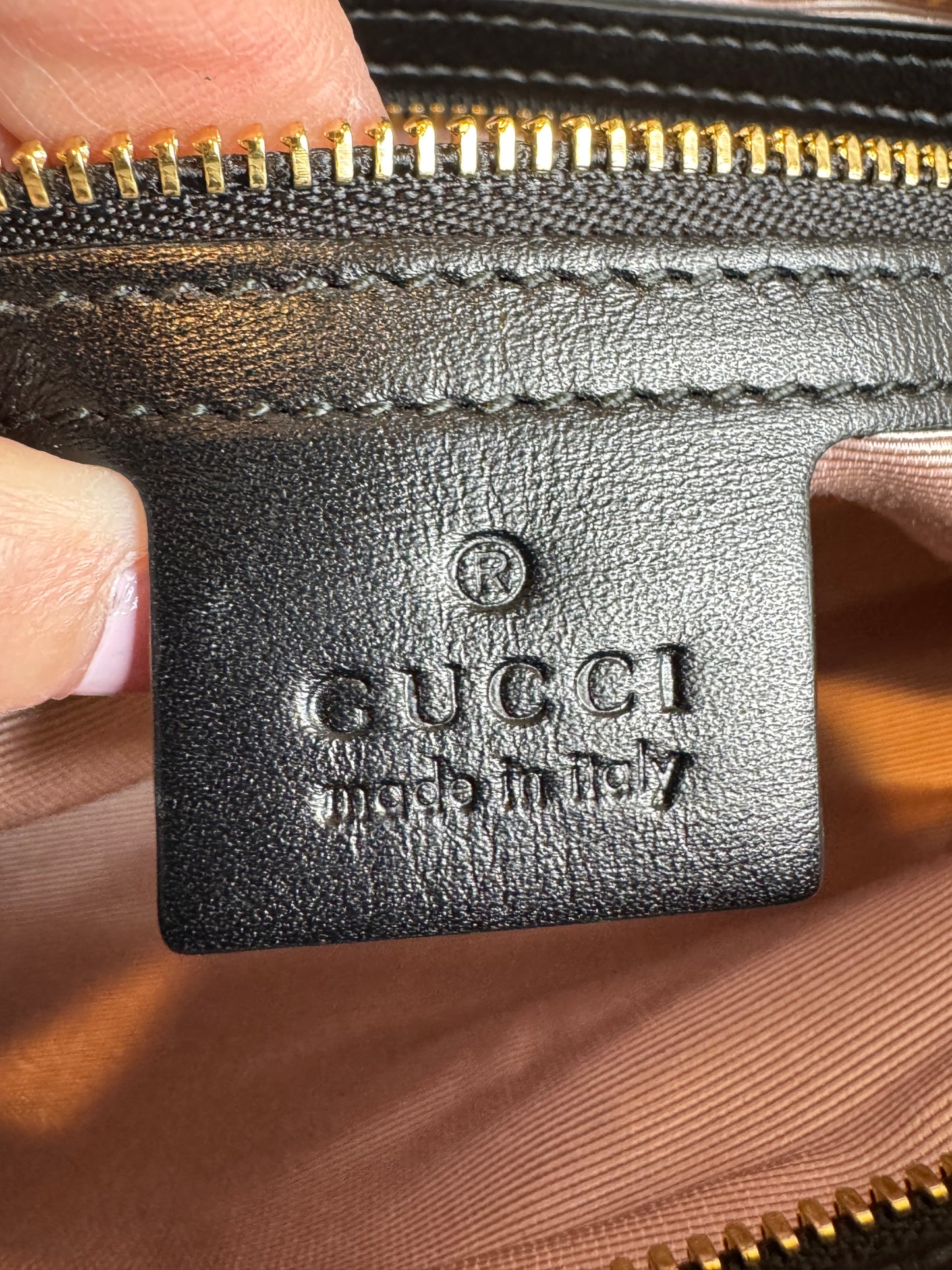 GUCCI Large Arli Leather Shoulder Bag Black