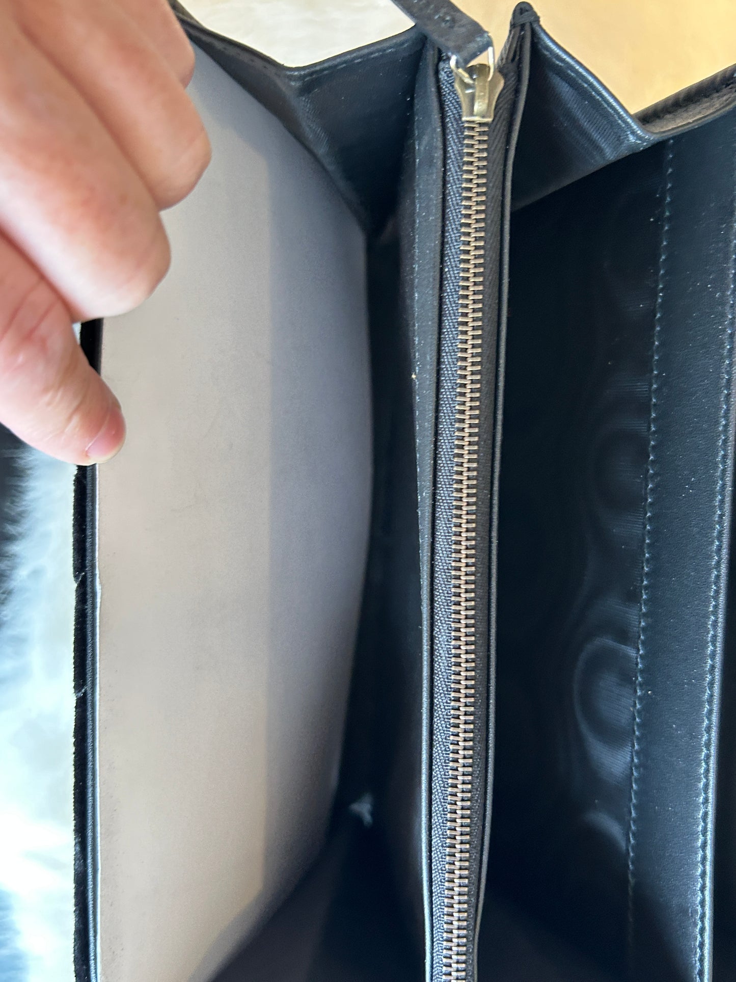 GUCCI Velvet GG Marmont Mini Wallet on Chain Black