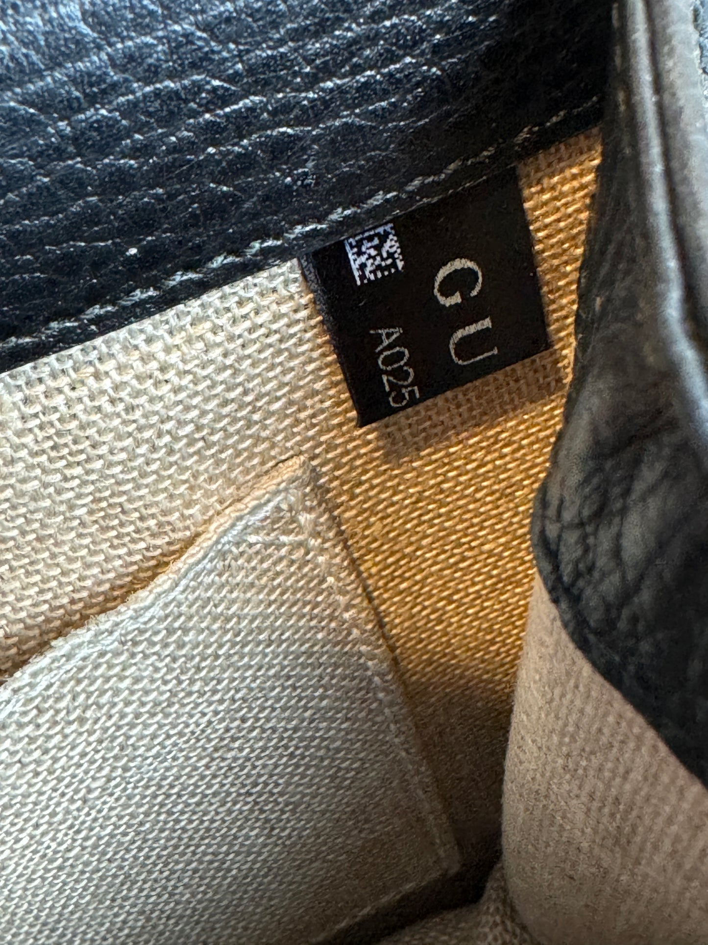 GUCCI Interlocking G Black Leather Bag