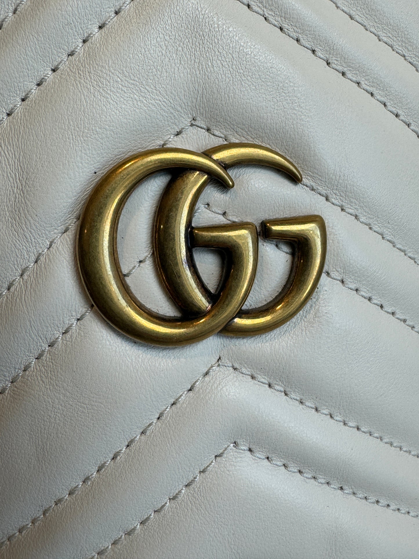 GUCCI Cream Leather GG Marmont Mini Bucket Bag