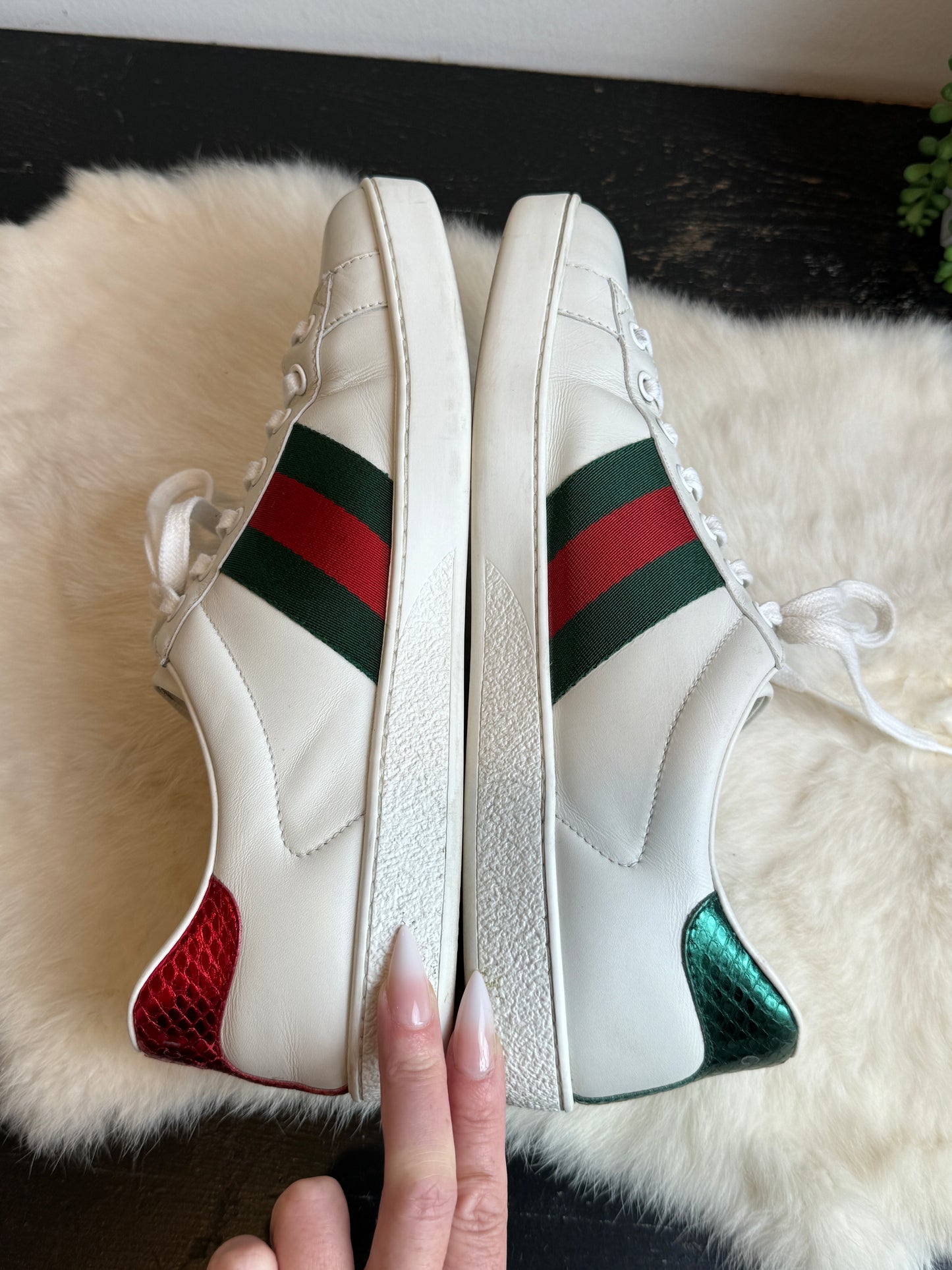 Gucci Ace Bees Sneakers Size 7.5EU (40.5EU)