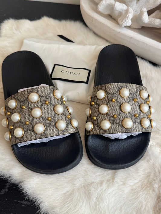 GUCCI Supreme Pearl Monogram Women's Slides 35EU