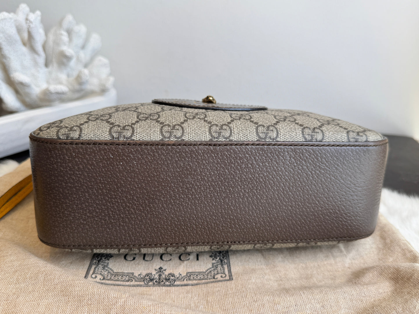 GUCCI Supreme Neo Vintage Camera Crossbody Bag