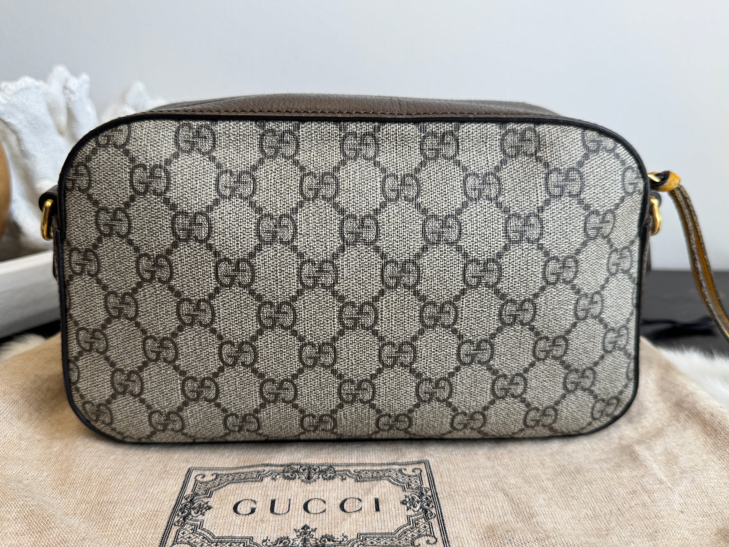 GUCCI Supreme Neo Vintage Camera Crossbody Bag