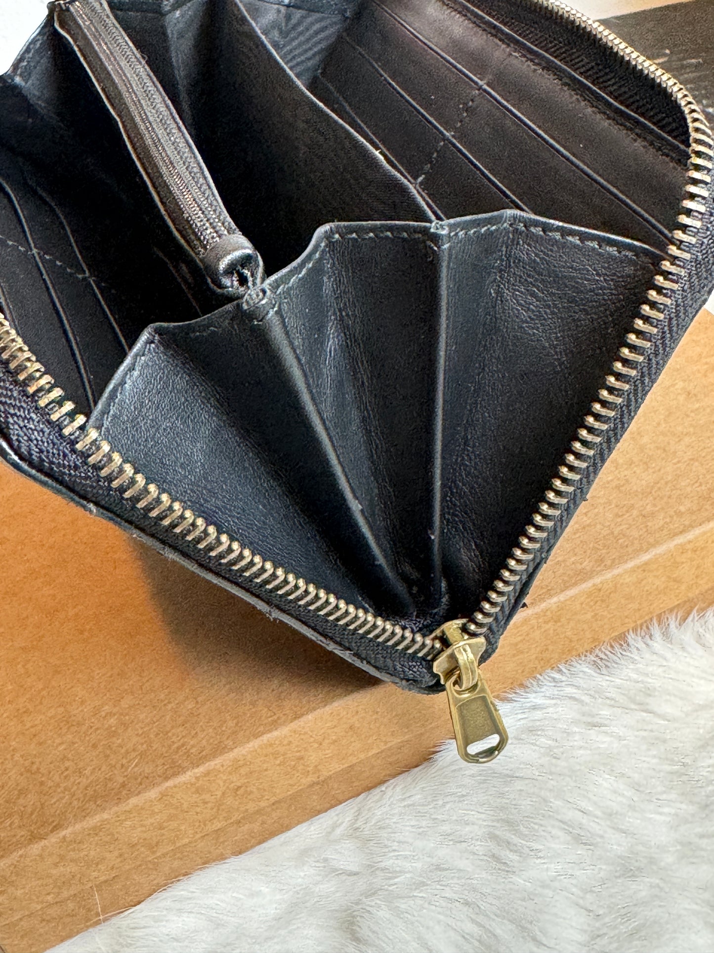 GUCCI Marmont GG Leather Long Zip Wallet