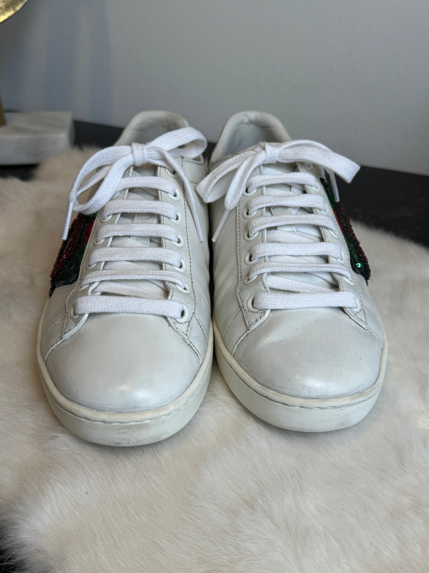 GUCCI Ace Rhinestone Lips Sneakers 35EU