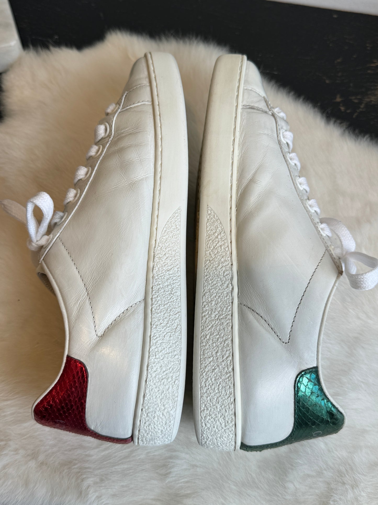 GUCCI Ace Rhinestone Lips Sneakers 35EU