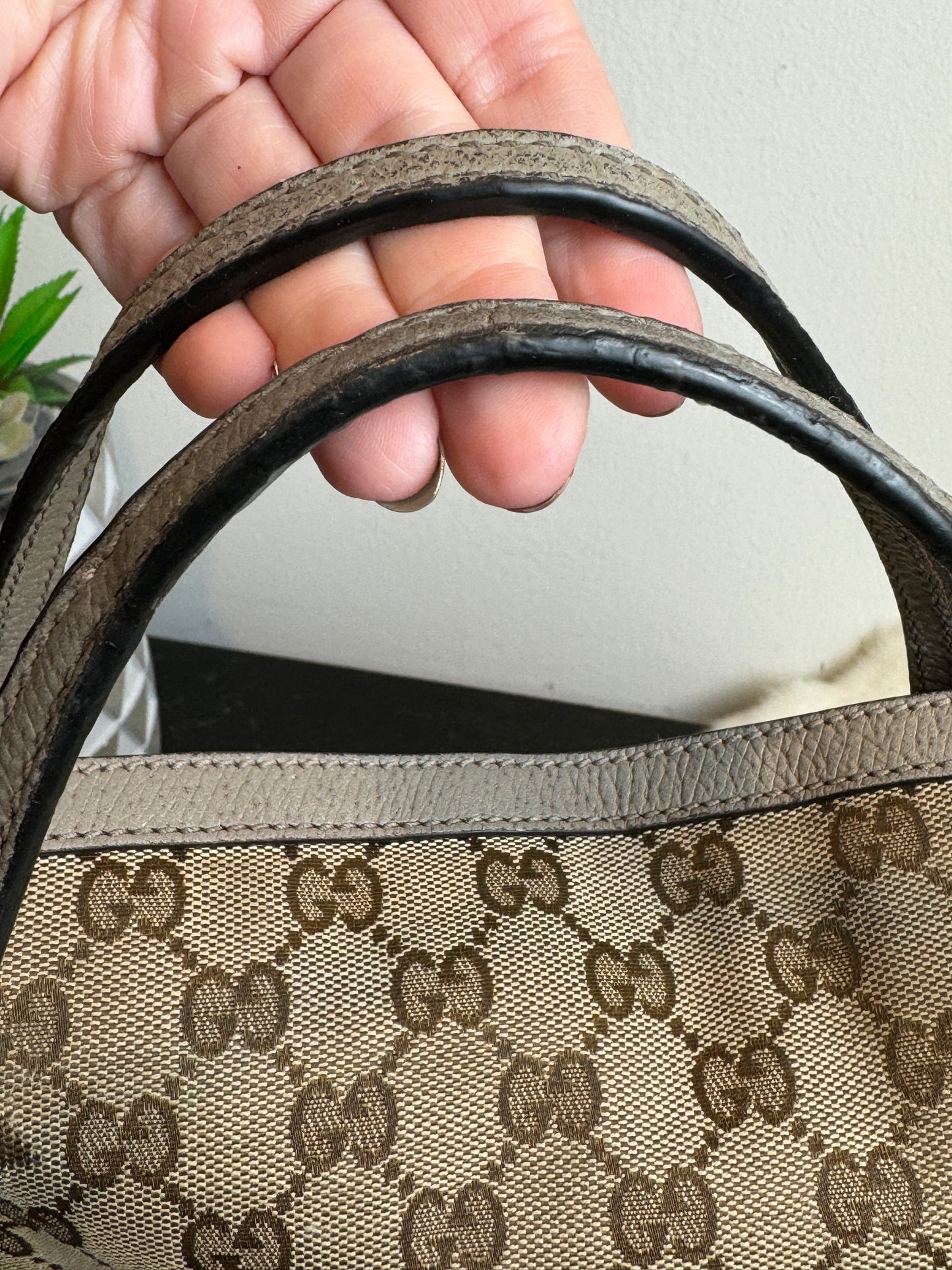 GUCCI Small Beige Canvas Tote
