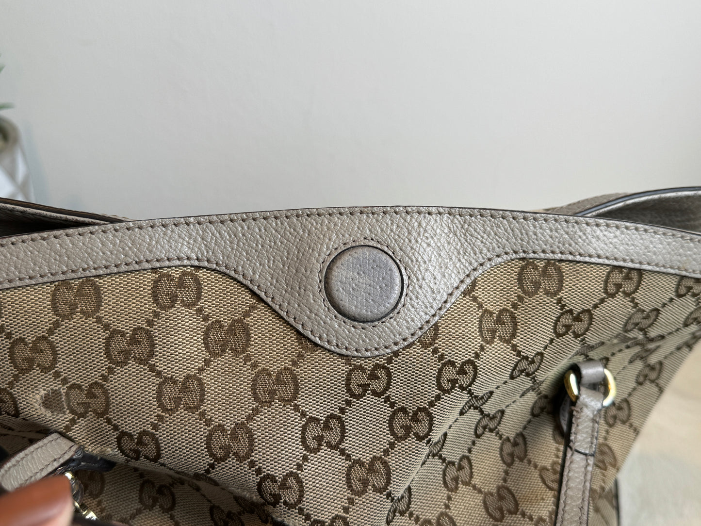 GUCCI Small Beige Canvas Tote
