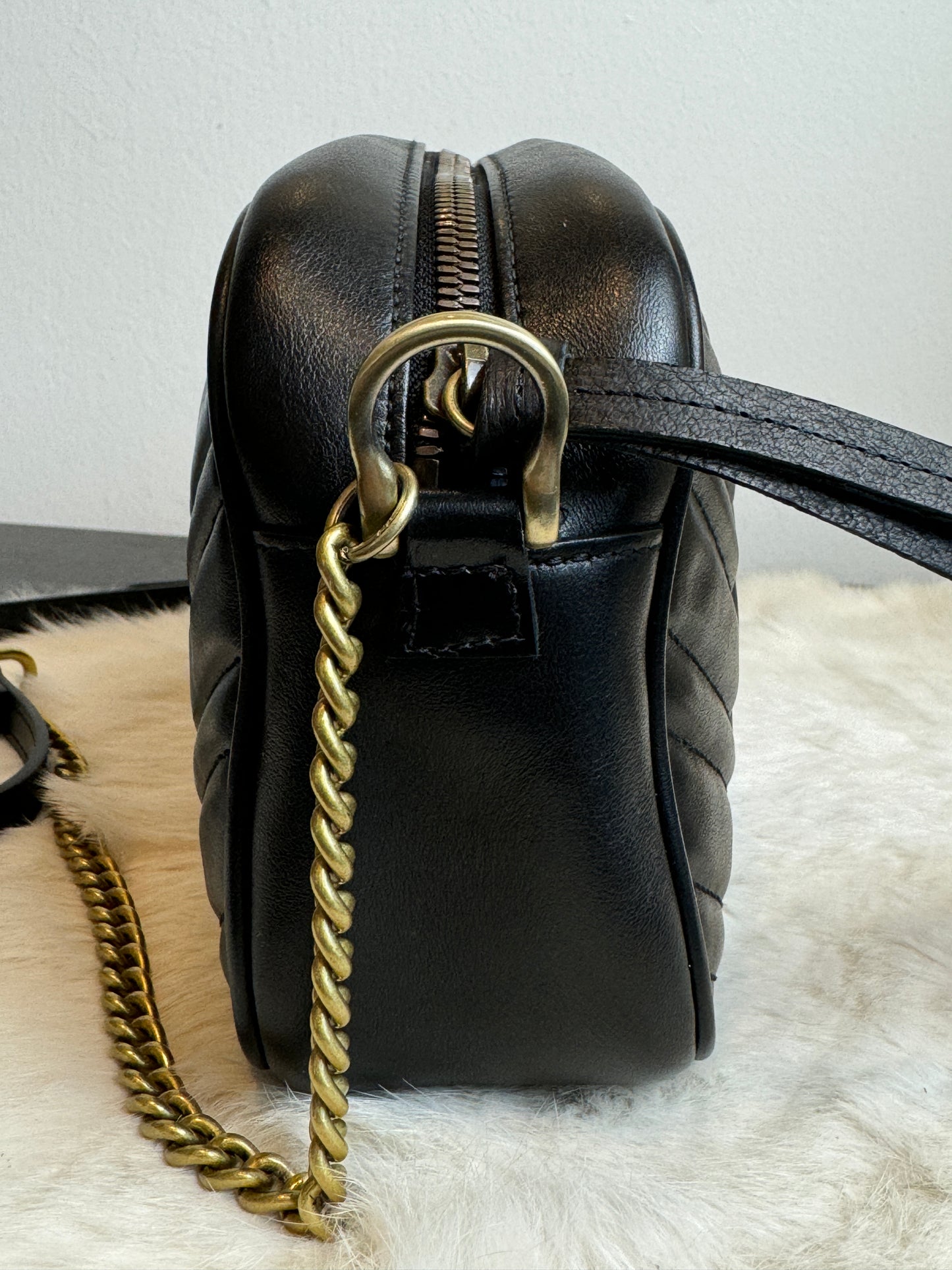 GUCCI Black Leather GG Marmont Small Camera Bag