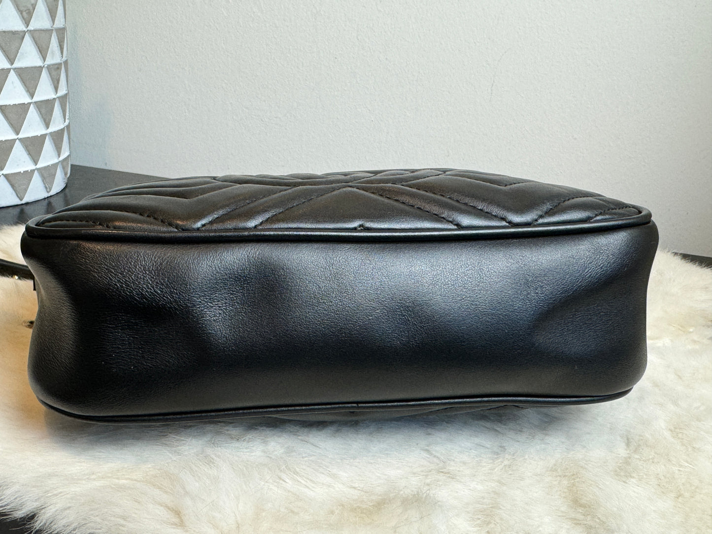 GUCCI Black Leather GG Marmont Small Camera Bag