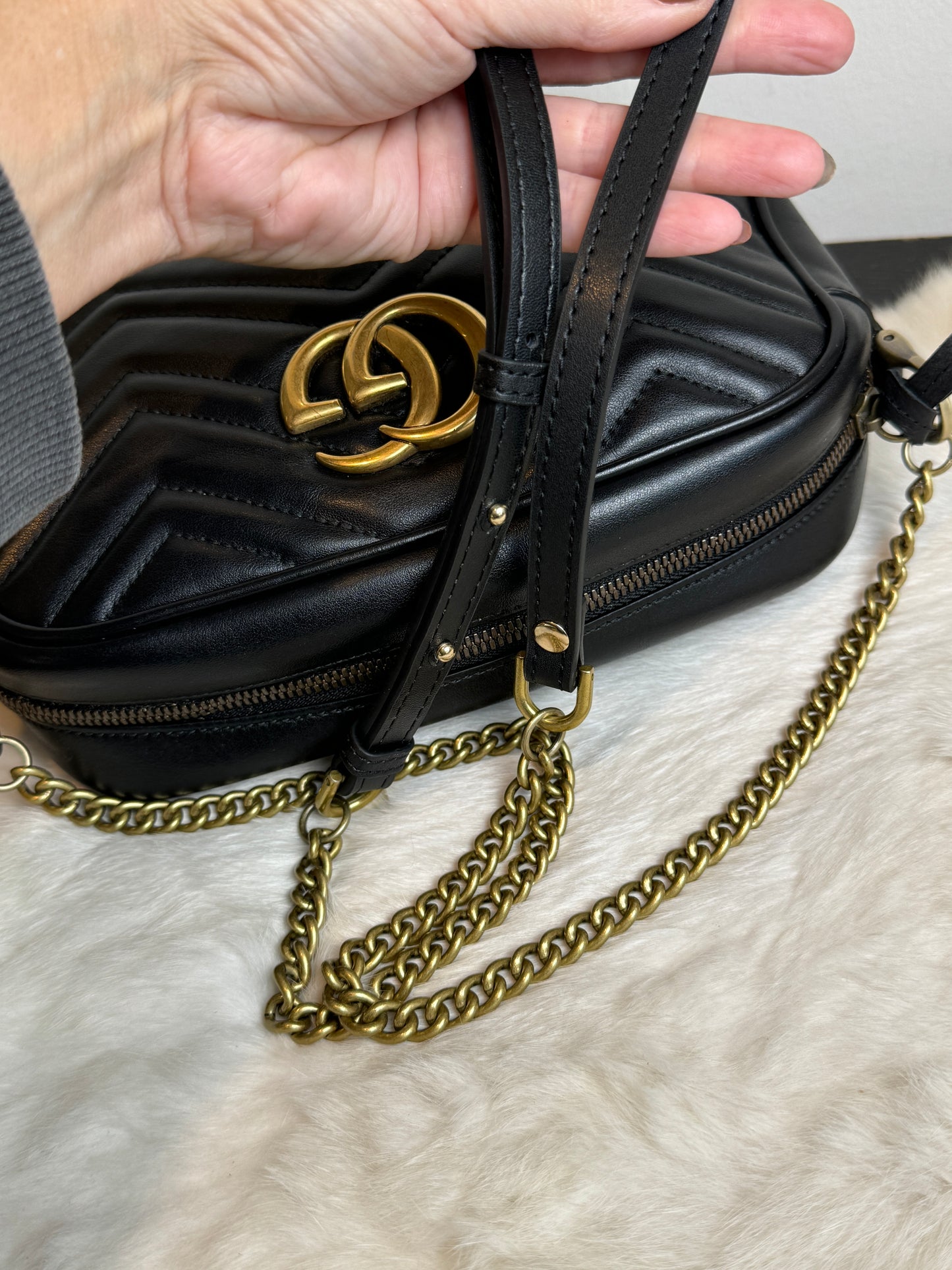 GUCCI Black Leather GG Marmont Small Camera Bag