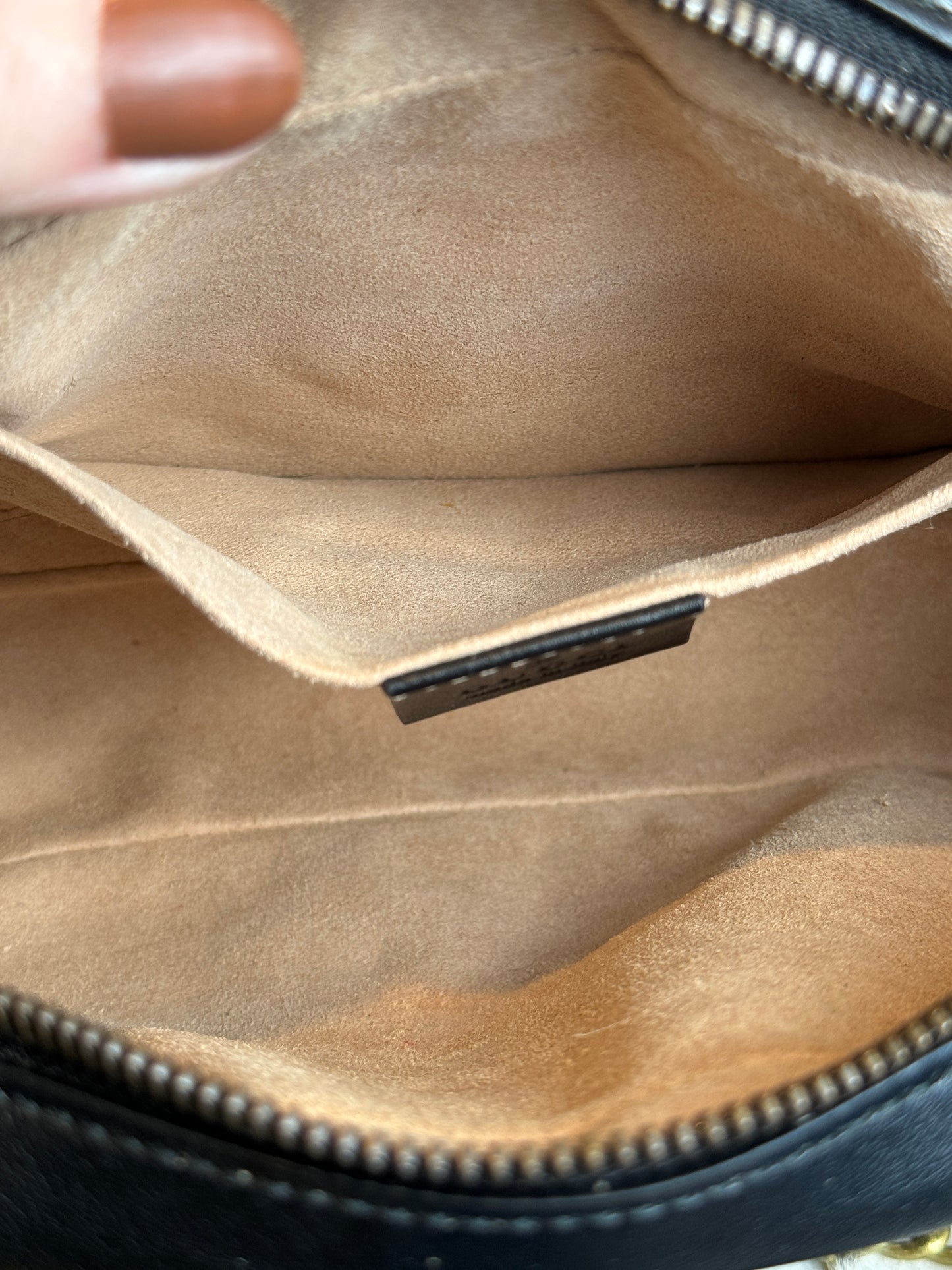 GUCCI Black Leather GG Marmont Small Camera Bag