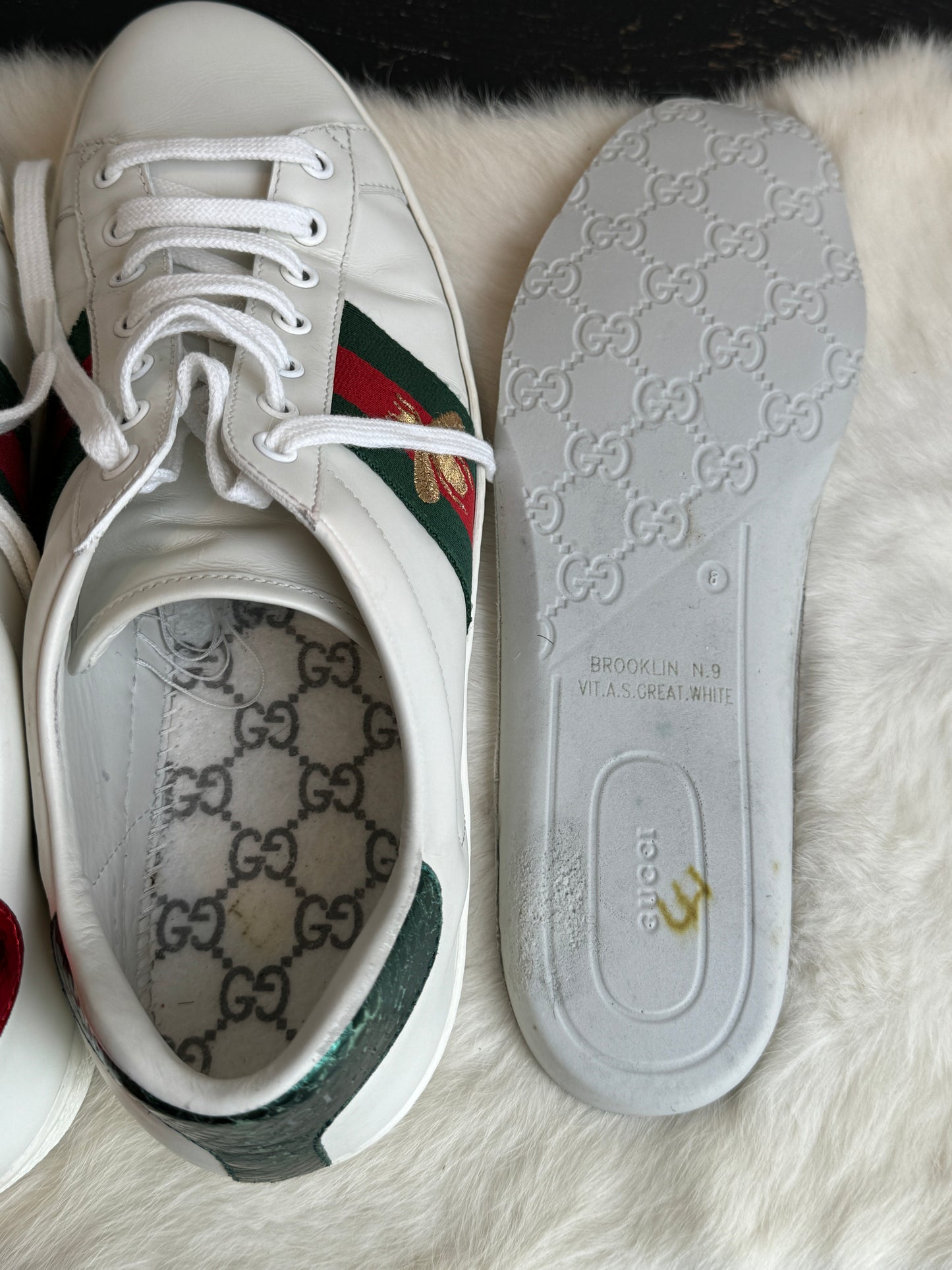 GUCCI Ace Bees Sneakers 9.5EU (42.5EU)
