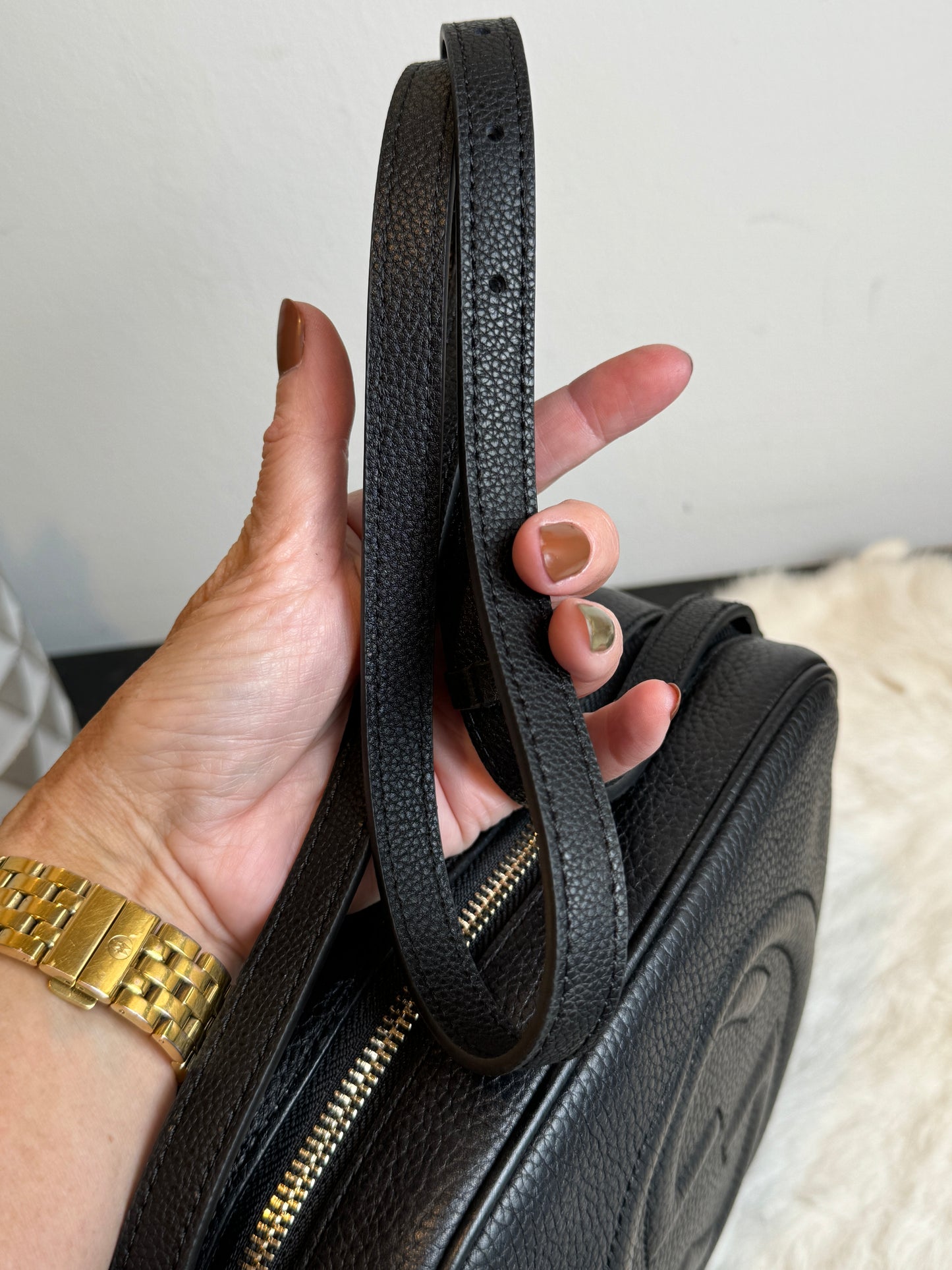 GUCCI Soho Disco Black Pebbled Camera Bag