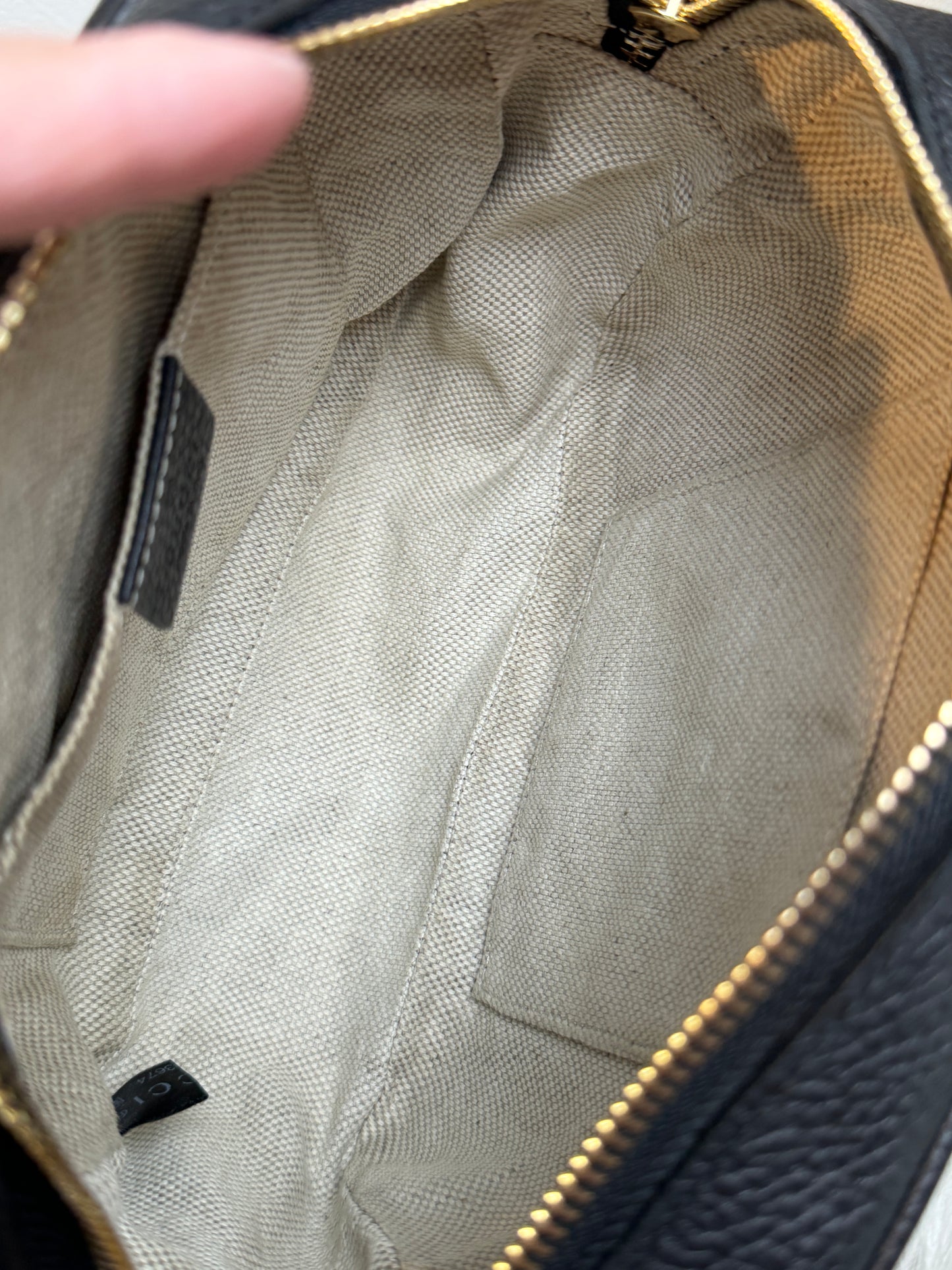 GUCCI Soho Disco Black Pebbled Camera Bag