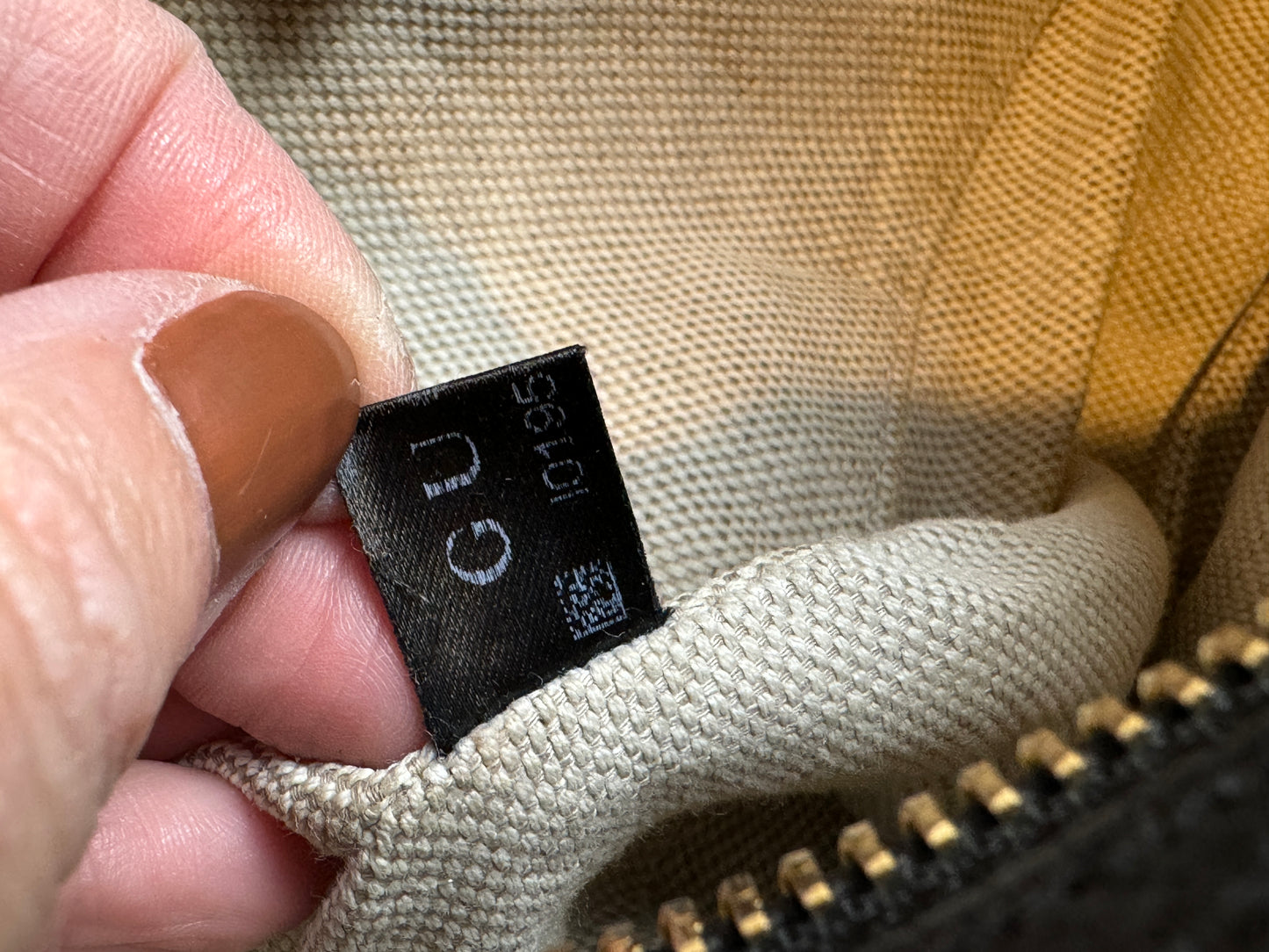 GUCCI Soho Disco Black Pebbled Camera Bag