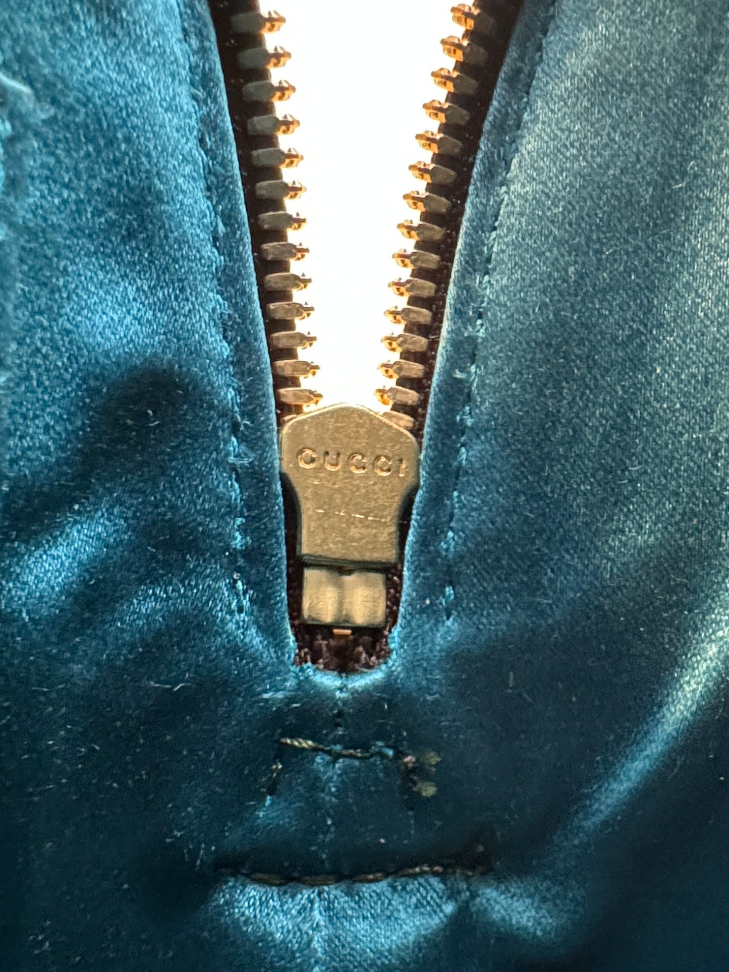 GUCCI Small Ophidia Round Top Crossbody