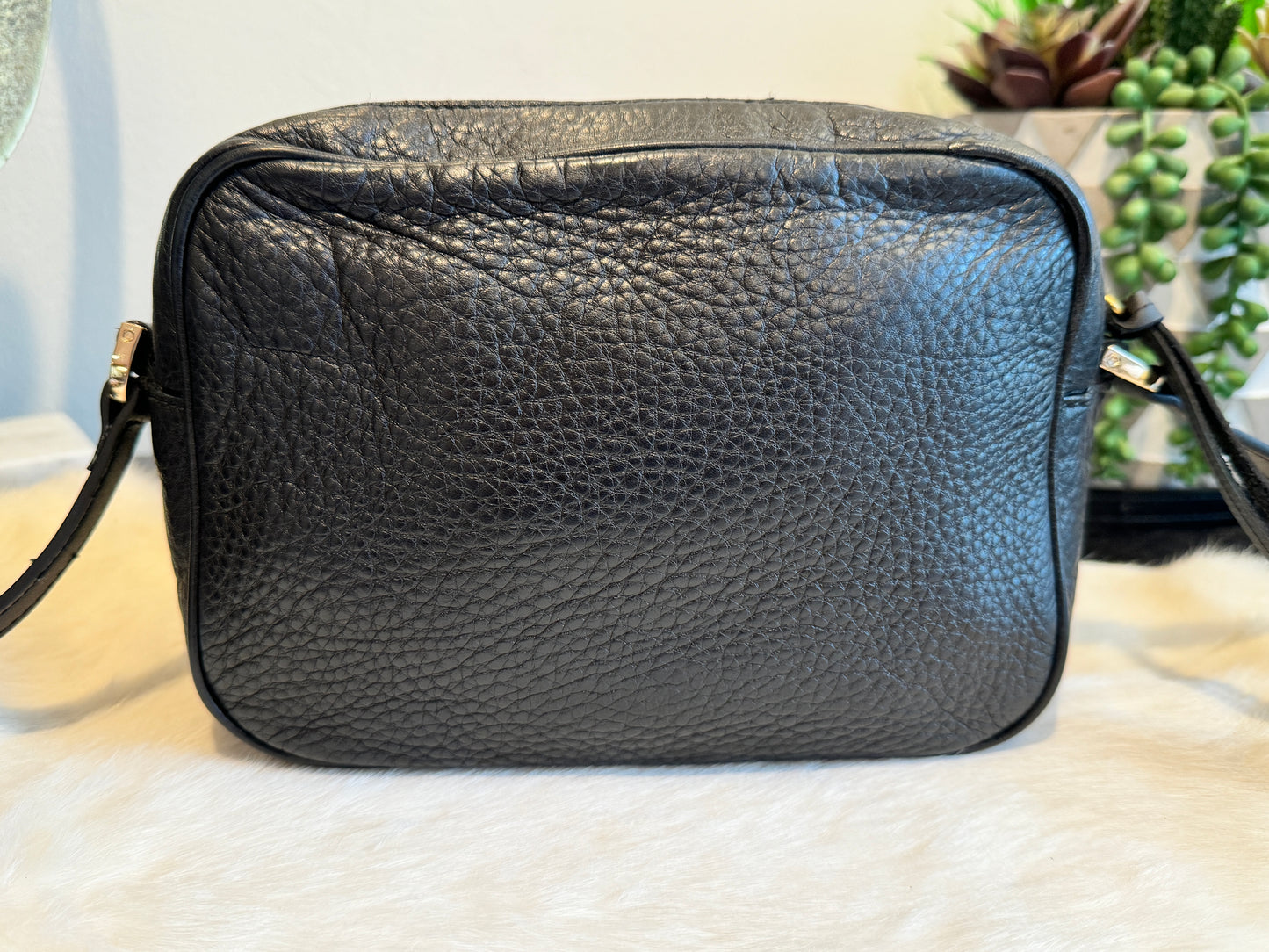 GUCCI Soho Disco Black Pebbled Camera Bag