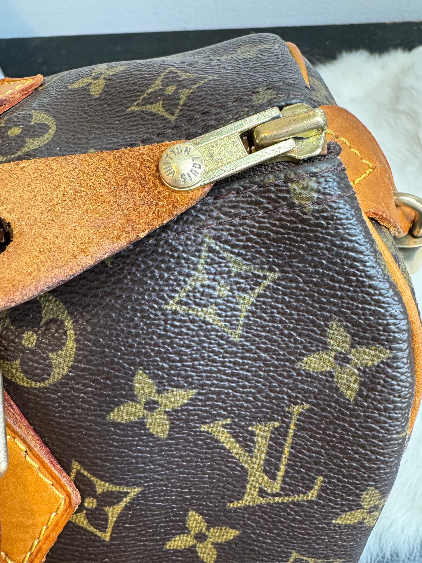 Louis Vuitton Monogram Speedy 30