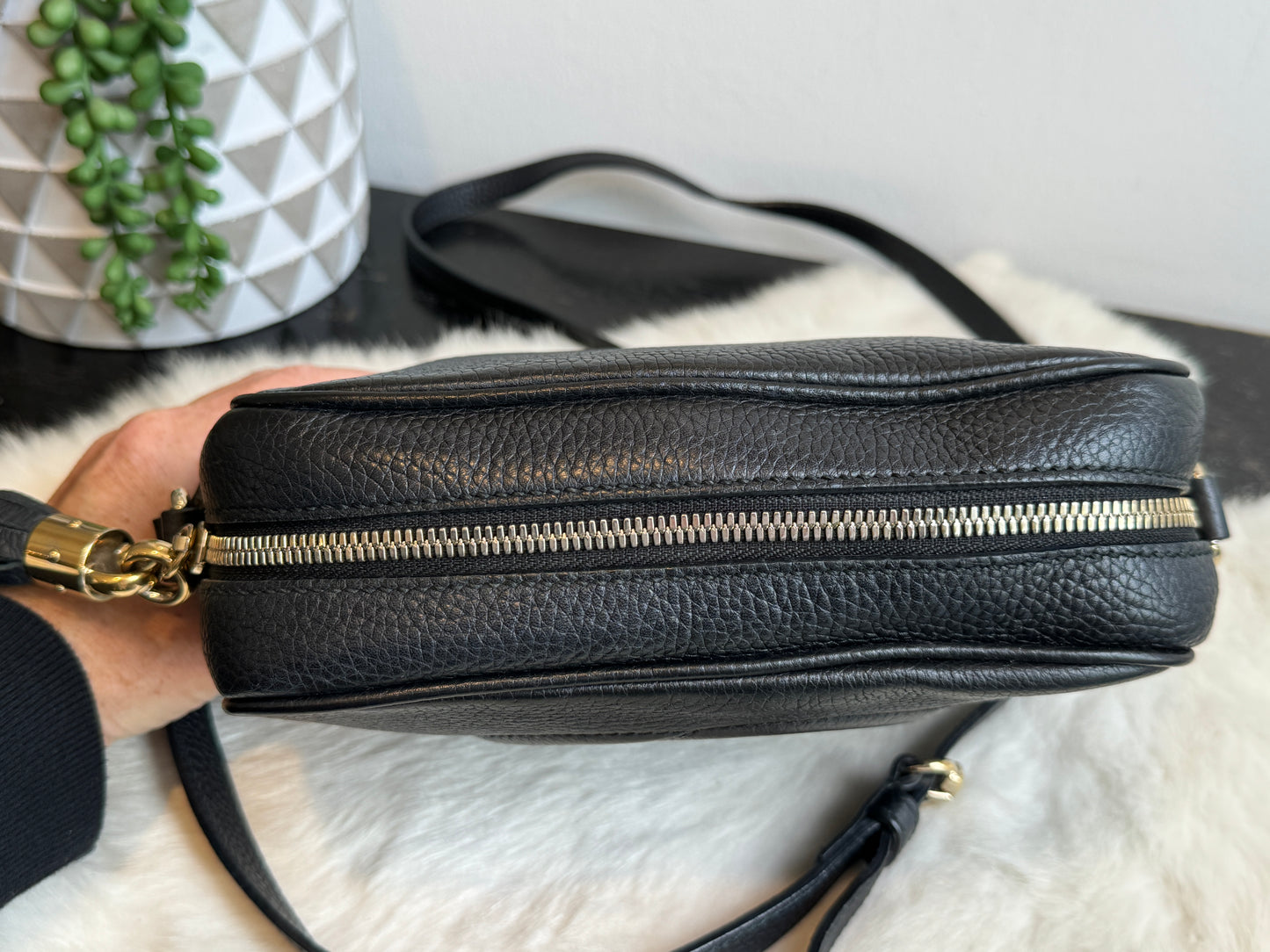 GUCCI Soho Disco Black Pebbled Camera Bag