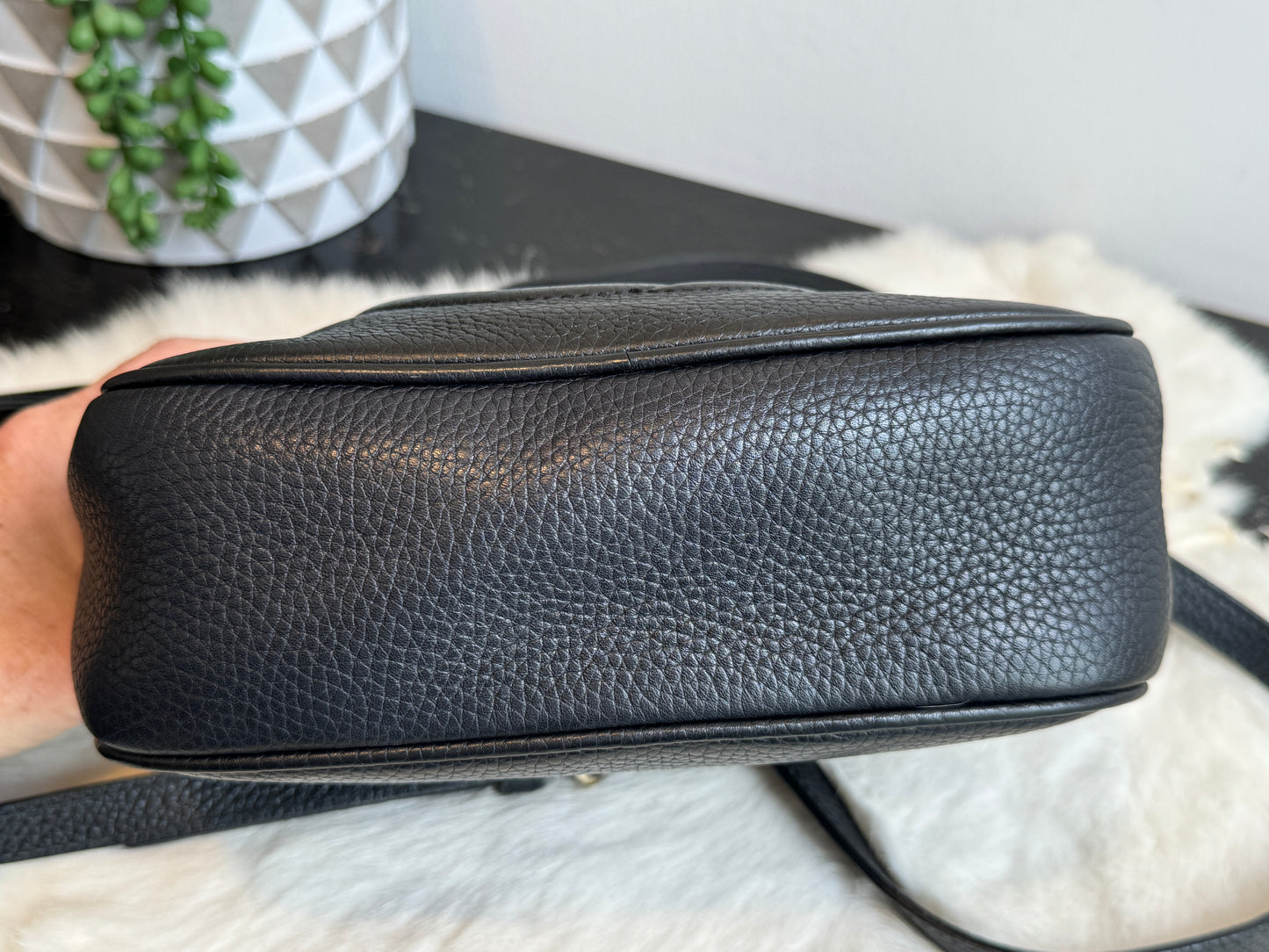 GUCCI Soho Disco Black Pebbled Camera Bag