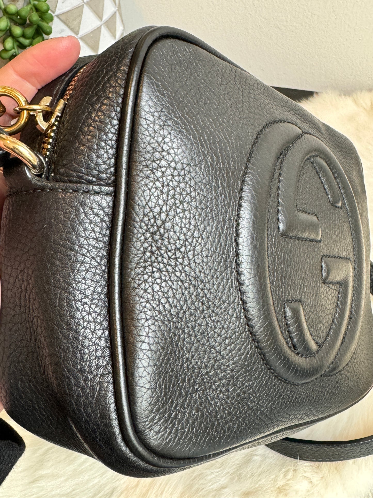 GUCCI Soho Disco Black Pebbled Camera Bag