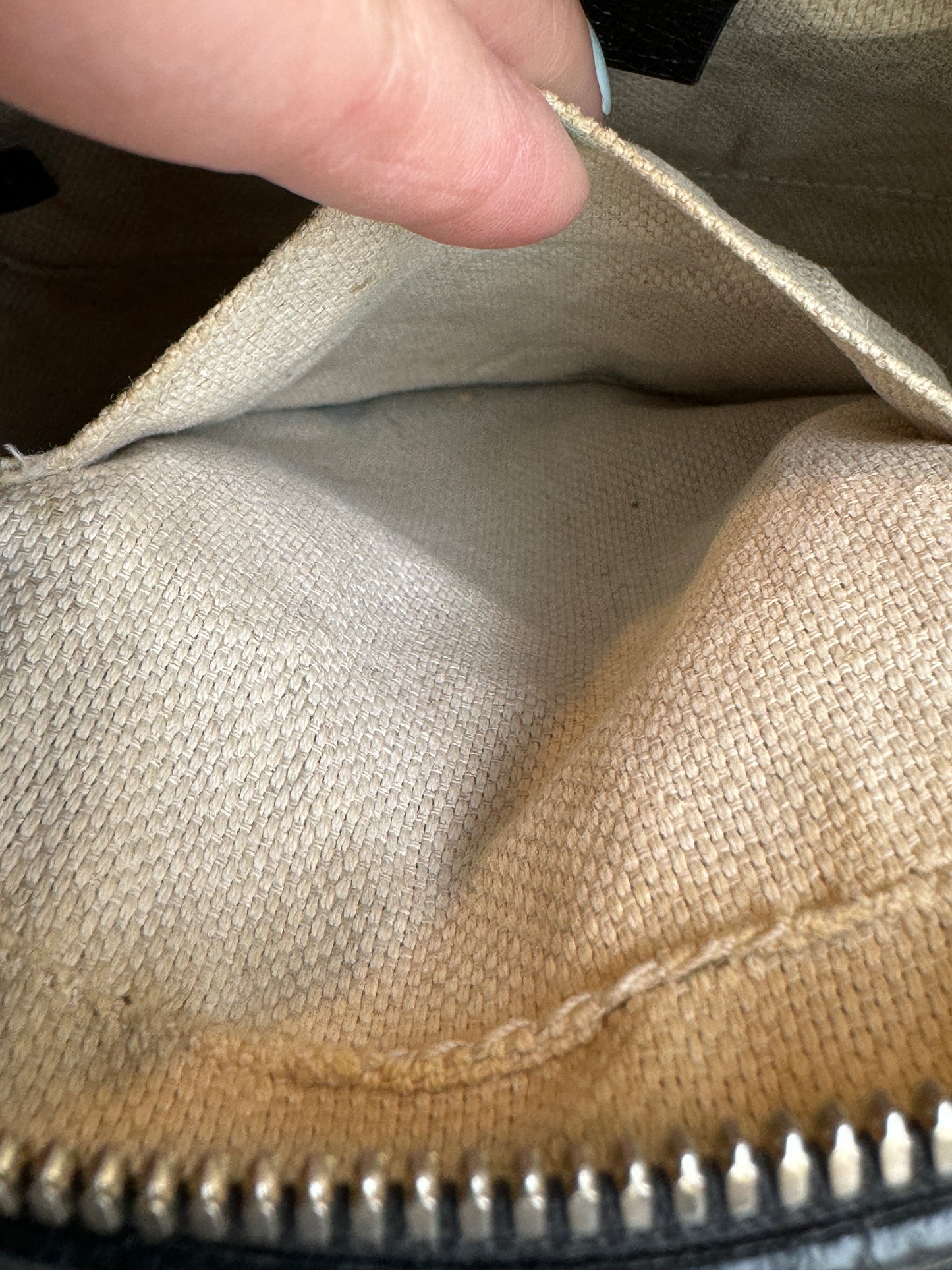 GUCCI Soho Disco Black Pebbled Camera Bag