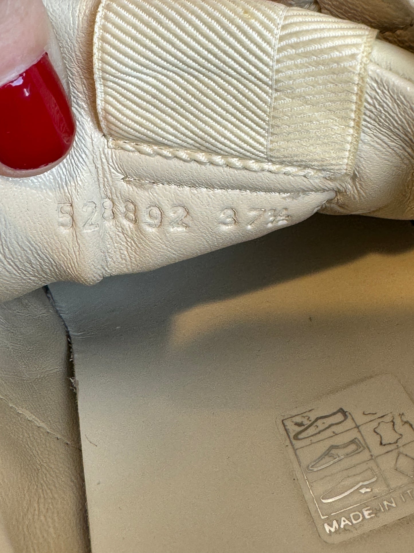 Gucci Rhyton Logo Ivory Women's Sneakers 37.5EU