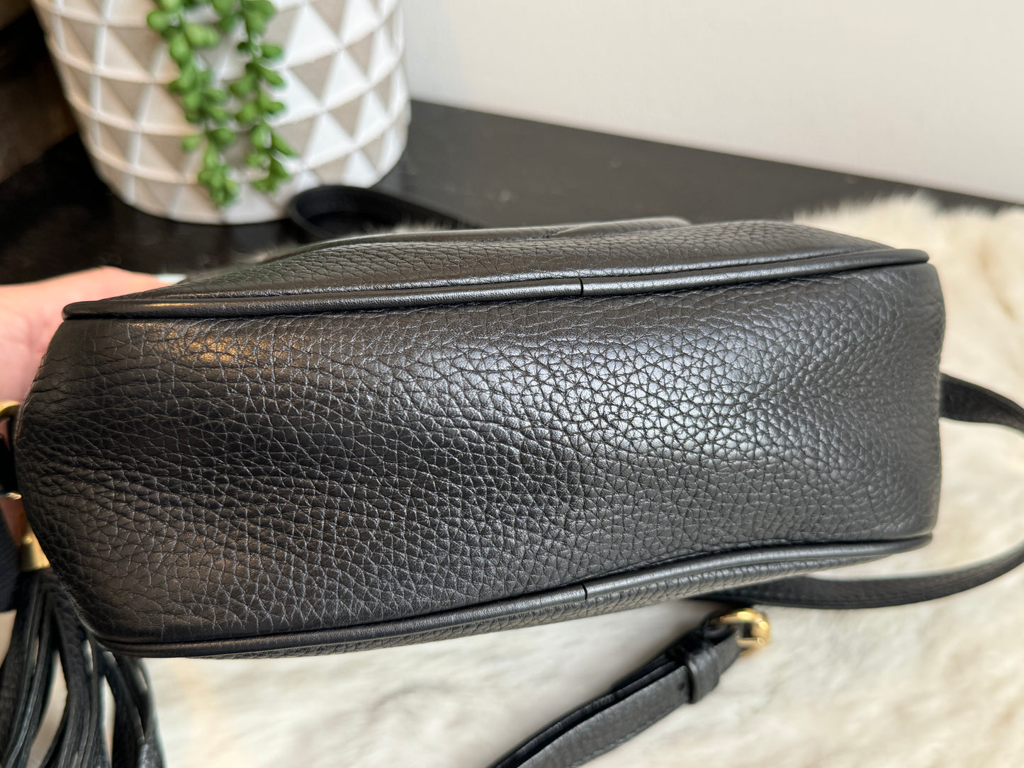 GUCCI Soho Disco Black Pebbled Camera Bag