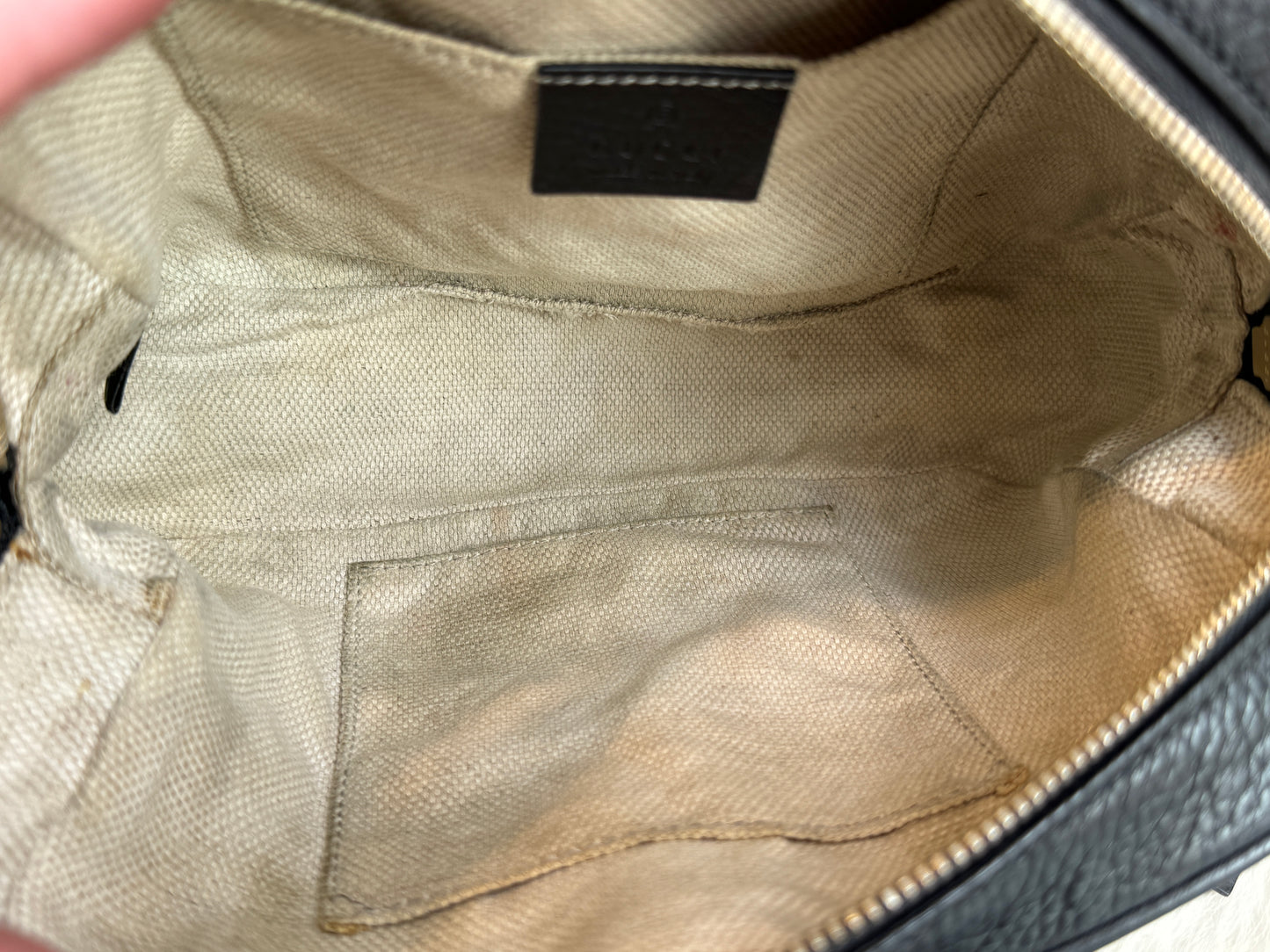GUCCI Soho Disco Black Pebbled Camera Bag