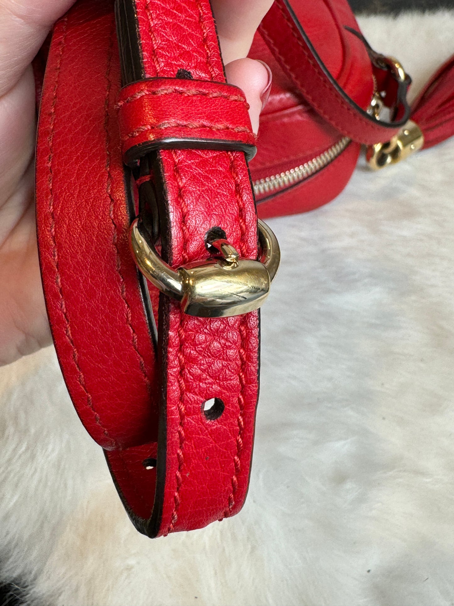 GUCCI Soho Disco Red Pebbled Camera Bag
