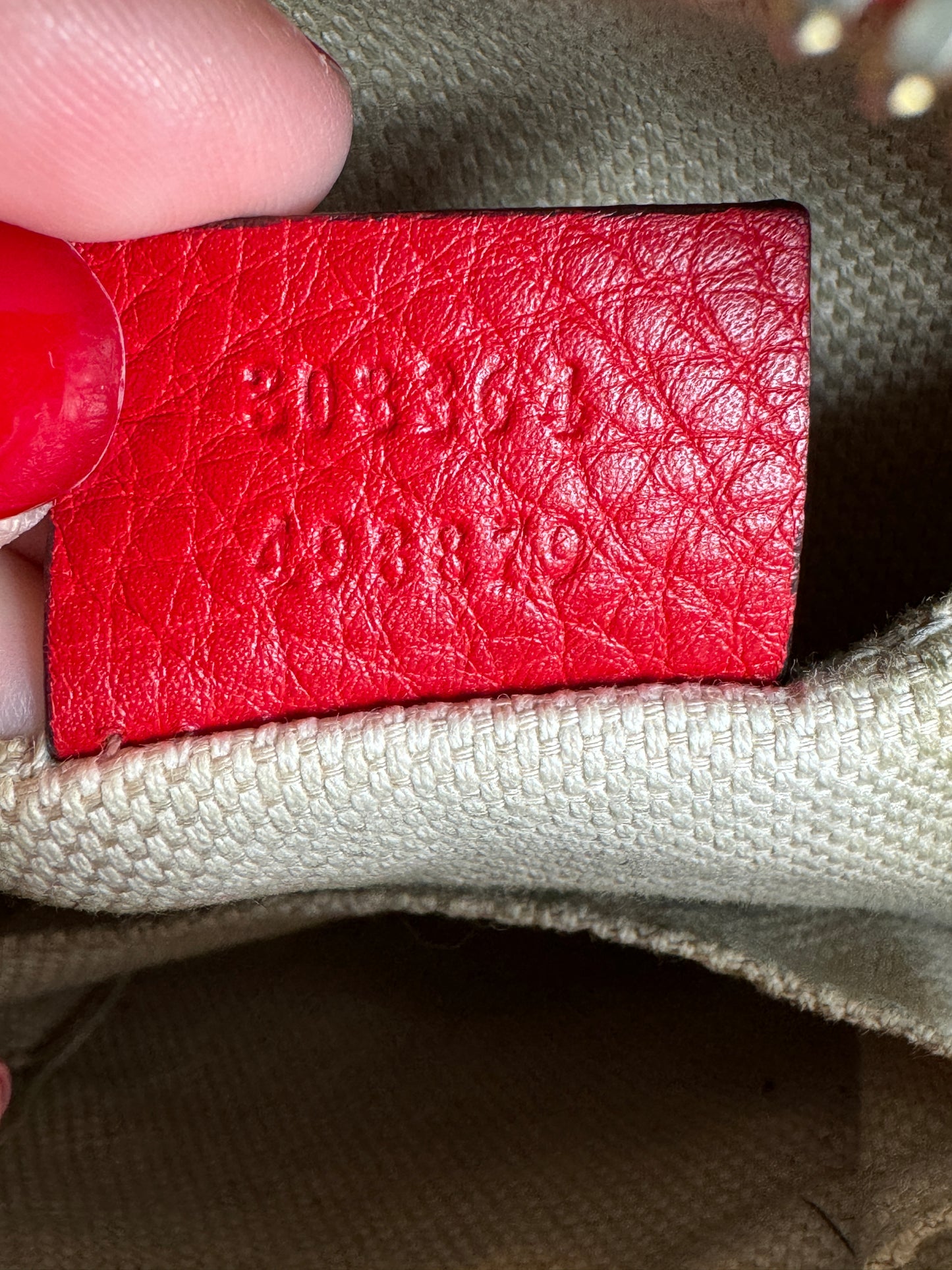 GUCCI Soho Disco Red Pebbled Camera Bag